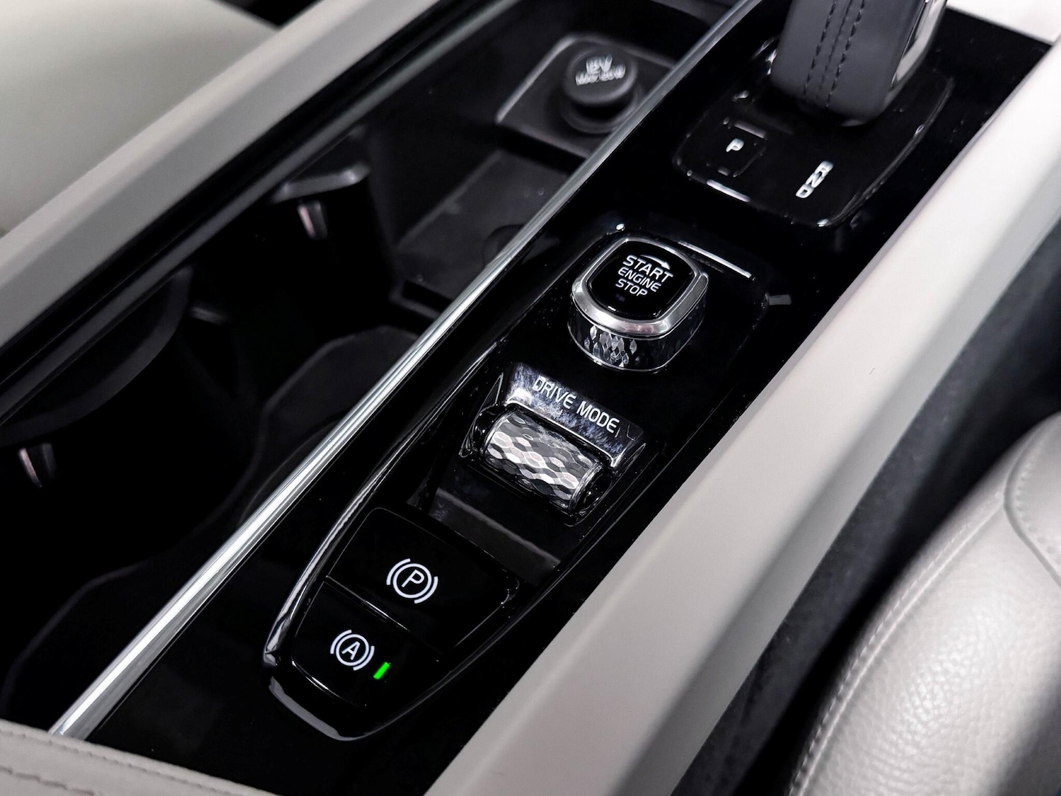 Used Volvo XC60 2020 for sale - 77155331: Photo 27