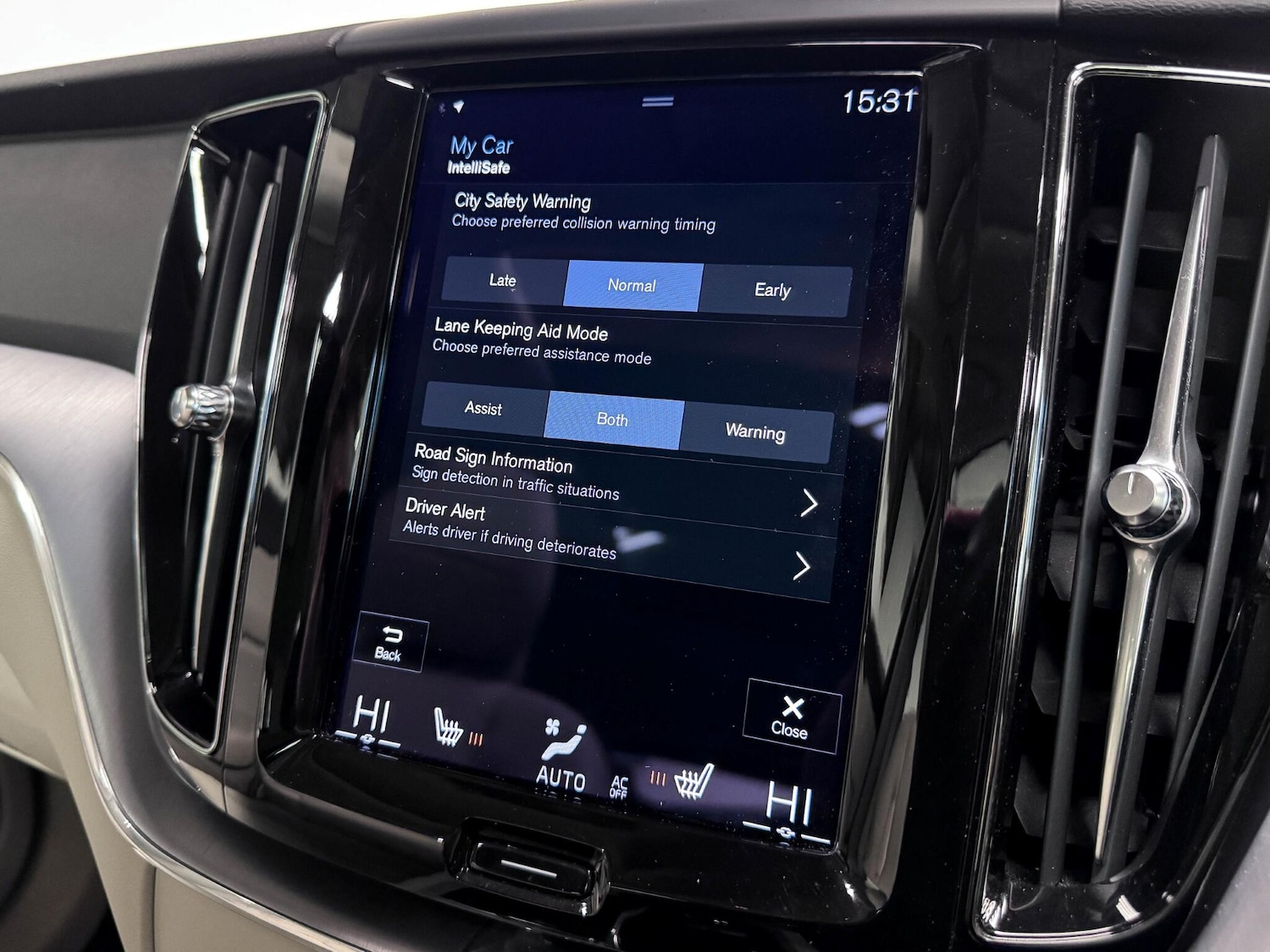 Used Volvo XC60 2020 for sale - 77155331: Photo 43