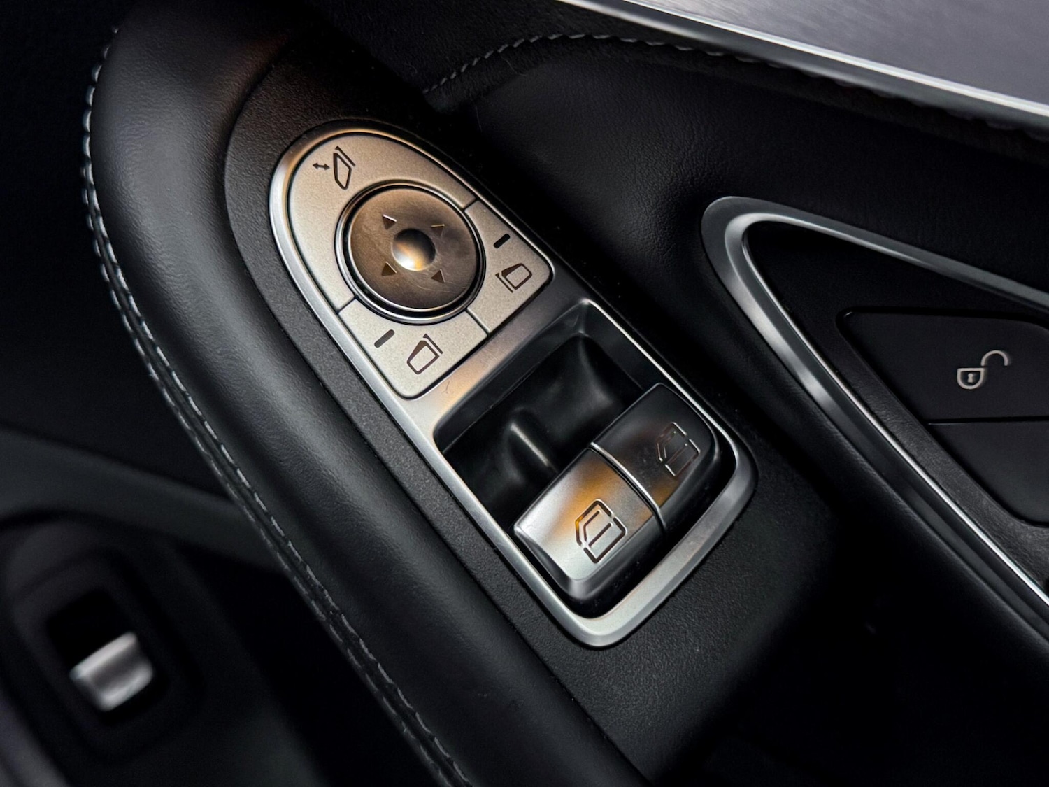 Used Mercedes-Benz C Class 2018 for sale - 77081920: Photo 21