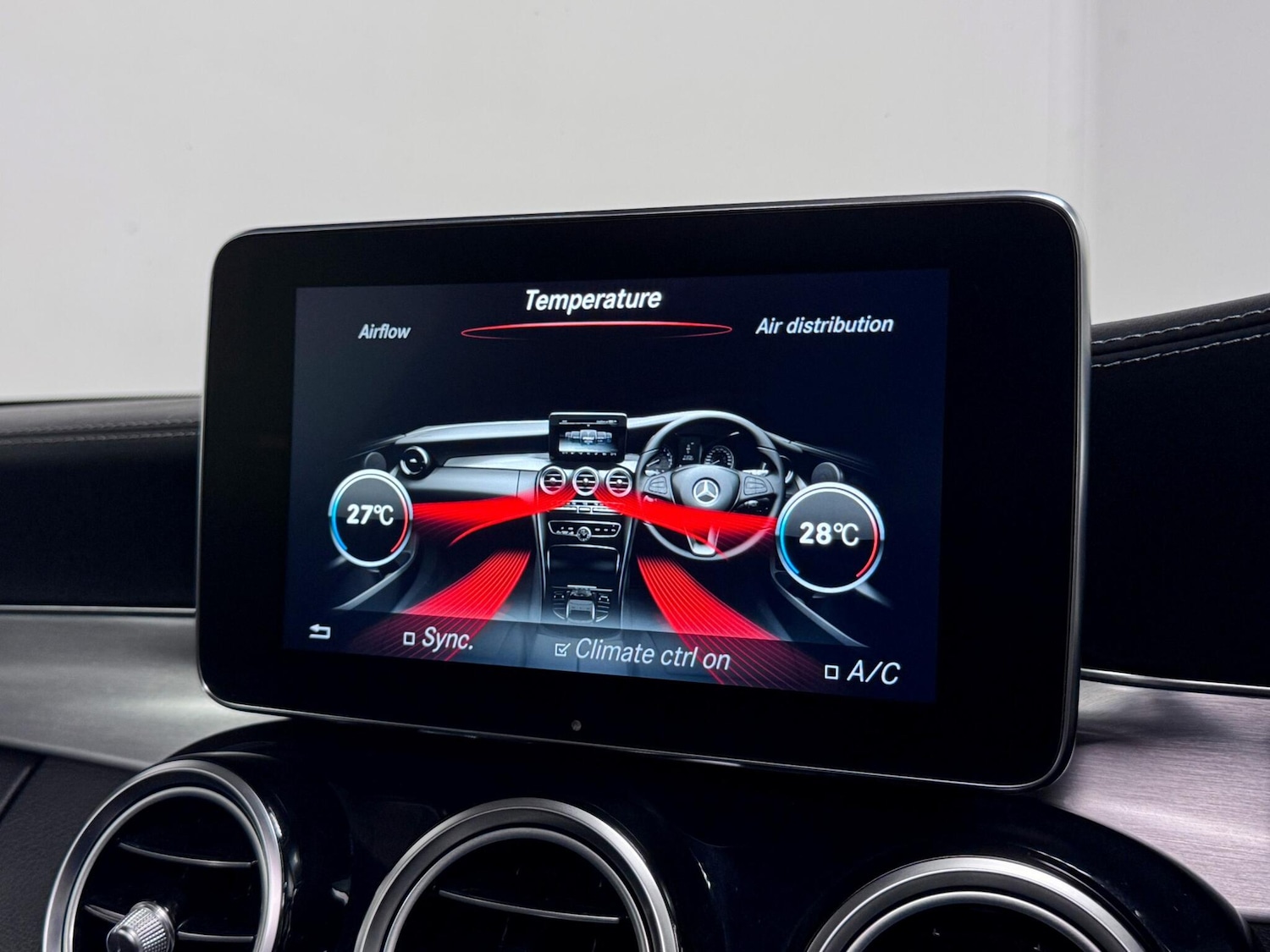 Used Mercedes-Benz C Class 2018 for sale - 77081920: Photo 44