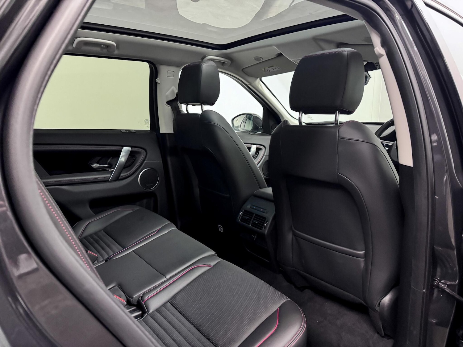 Used Land Rover Discovery Sport 2023 for sale - 77510319: Photo 24