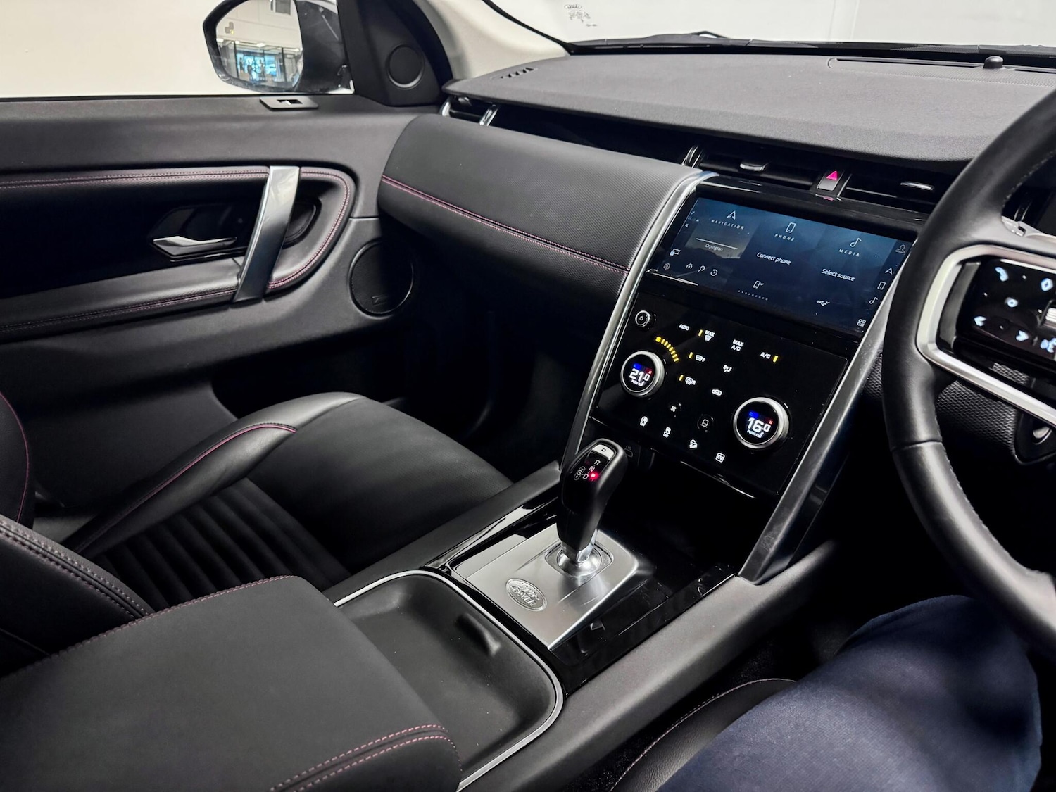 Used Land Rover Discovery Sport 2023 for sale - 77510319: Photo 27