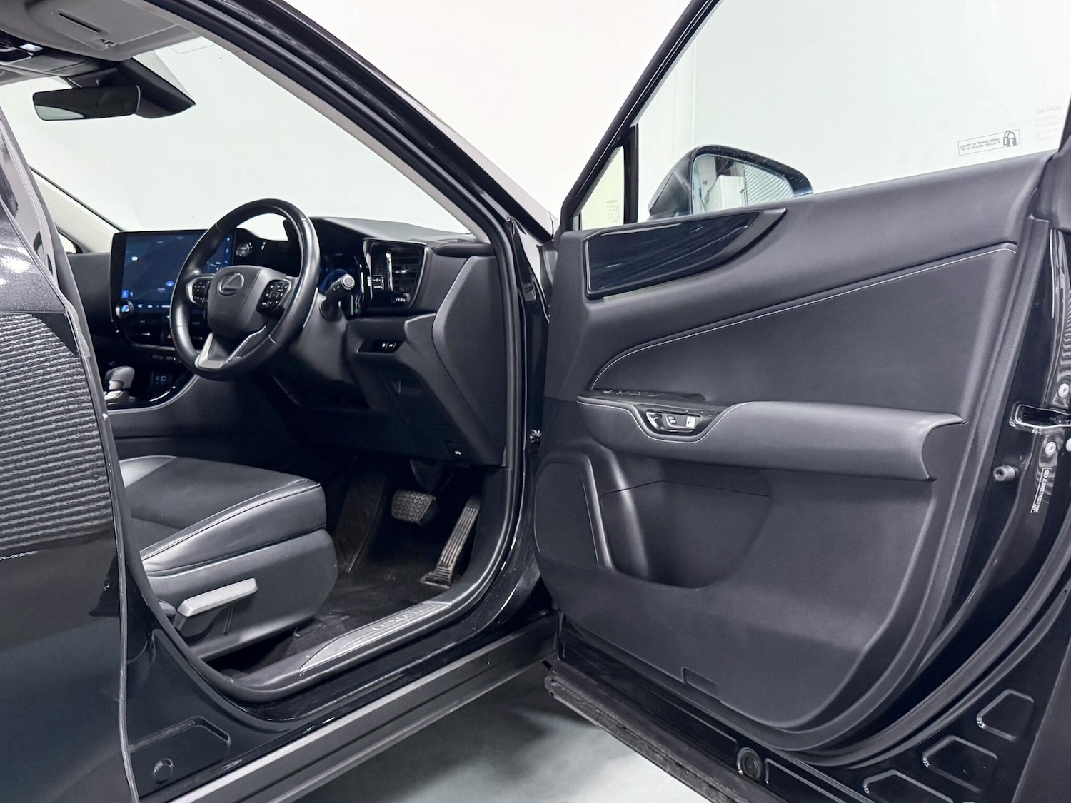 Used Lexus NX 2023 for sale - 76786773: Photo 16