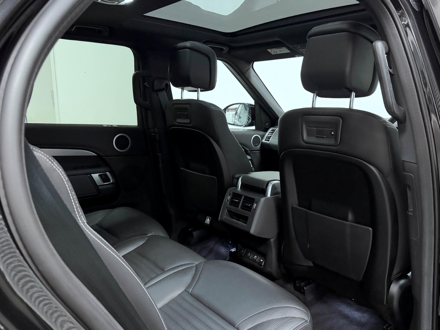 Used Land Rover Discovery 2021 for sale - 77120254: Photo 29