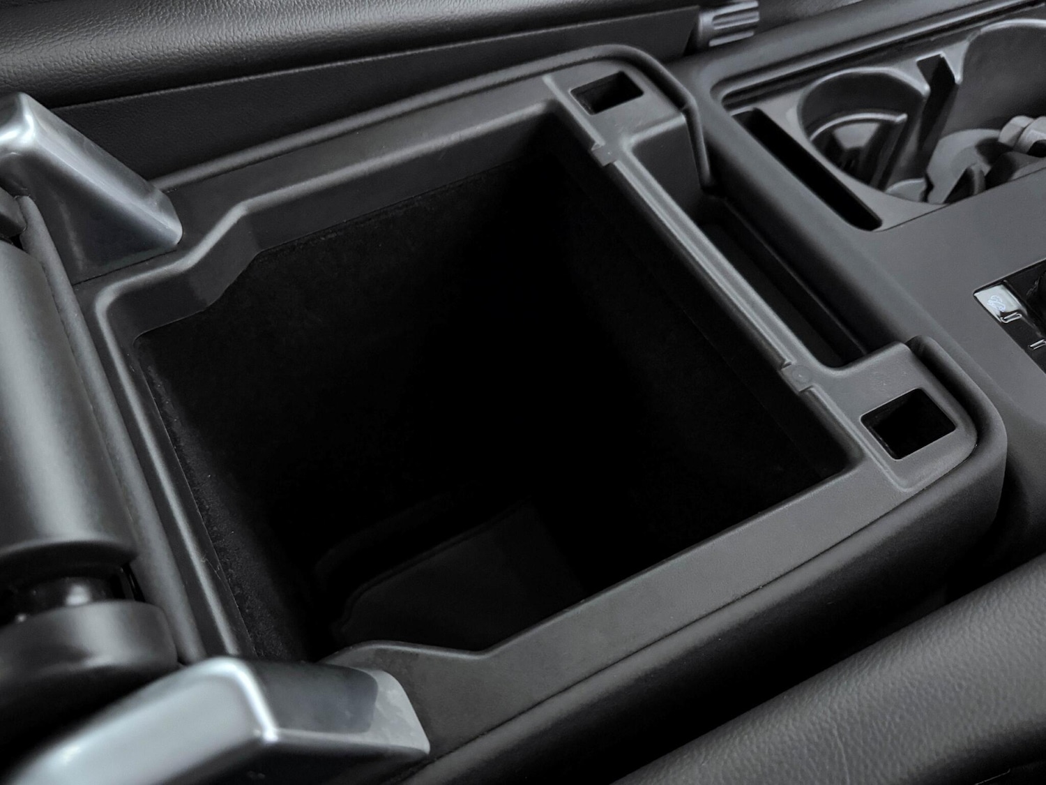 Used Land Rover Discovery 2021 for sale - 77120254: Photo 35