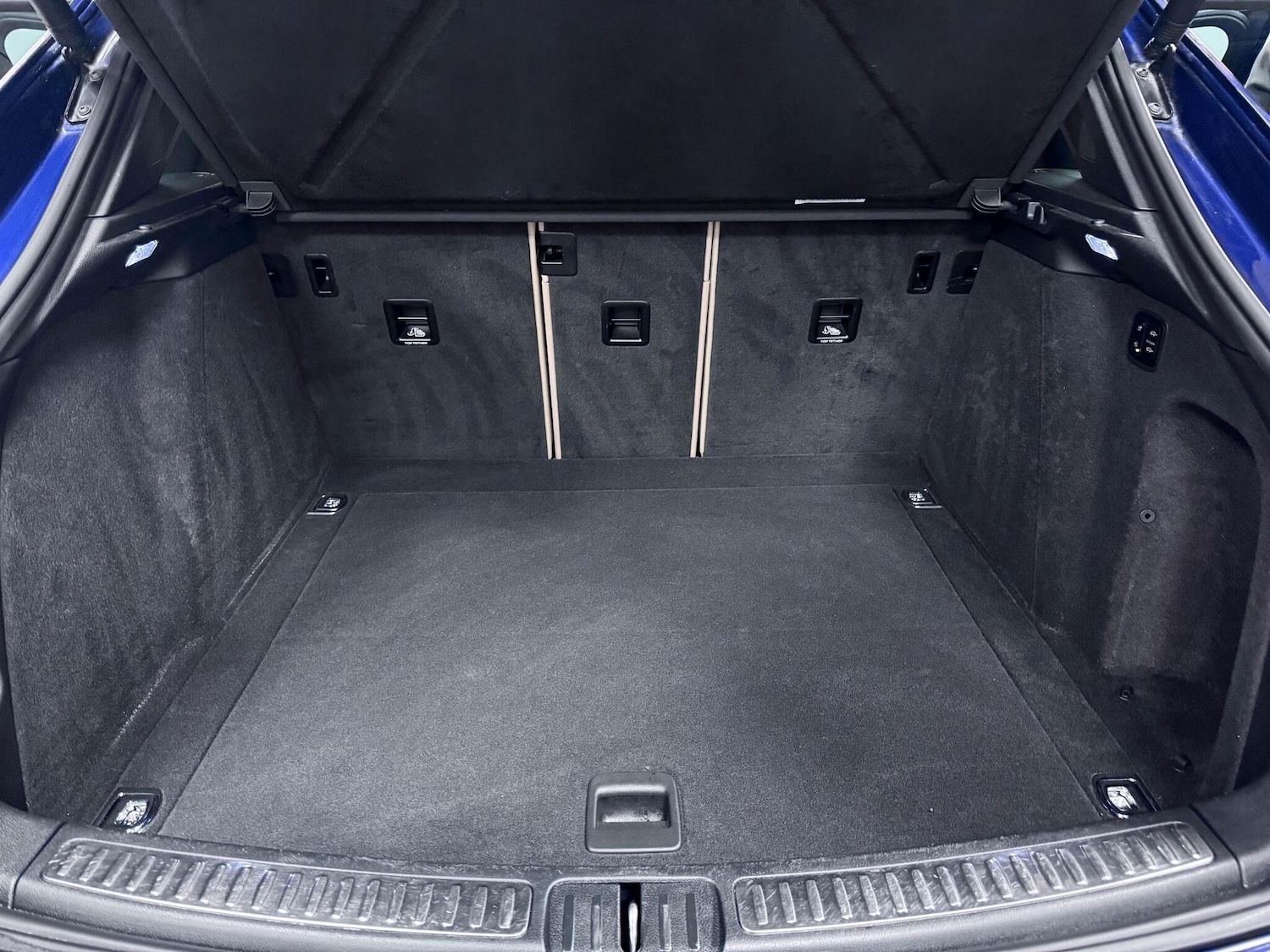 Used Porsche Macan 2022 for sale - 77119844: Photo 12