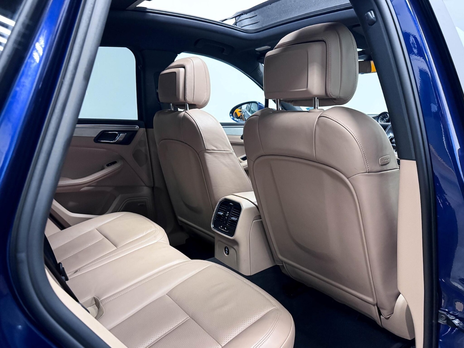 Used Porsche Macan 2022 for sale - 77119844: Photo 28