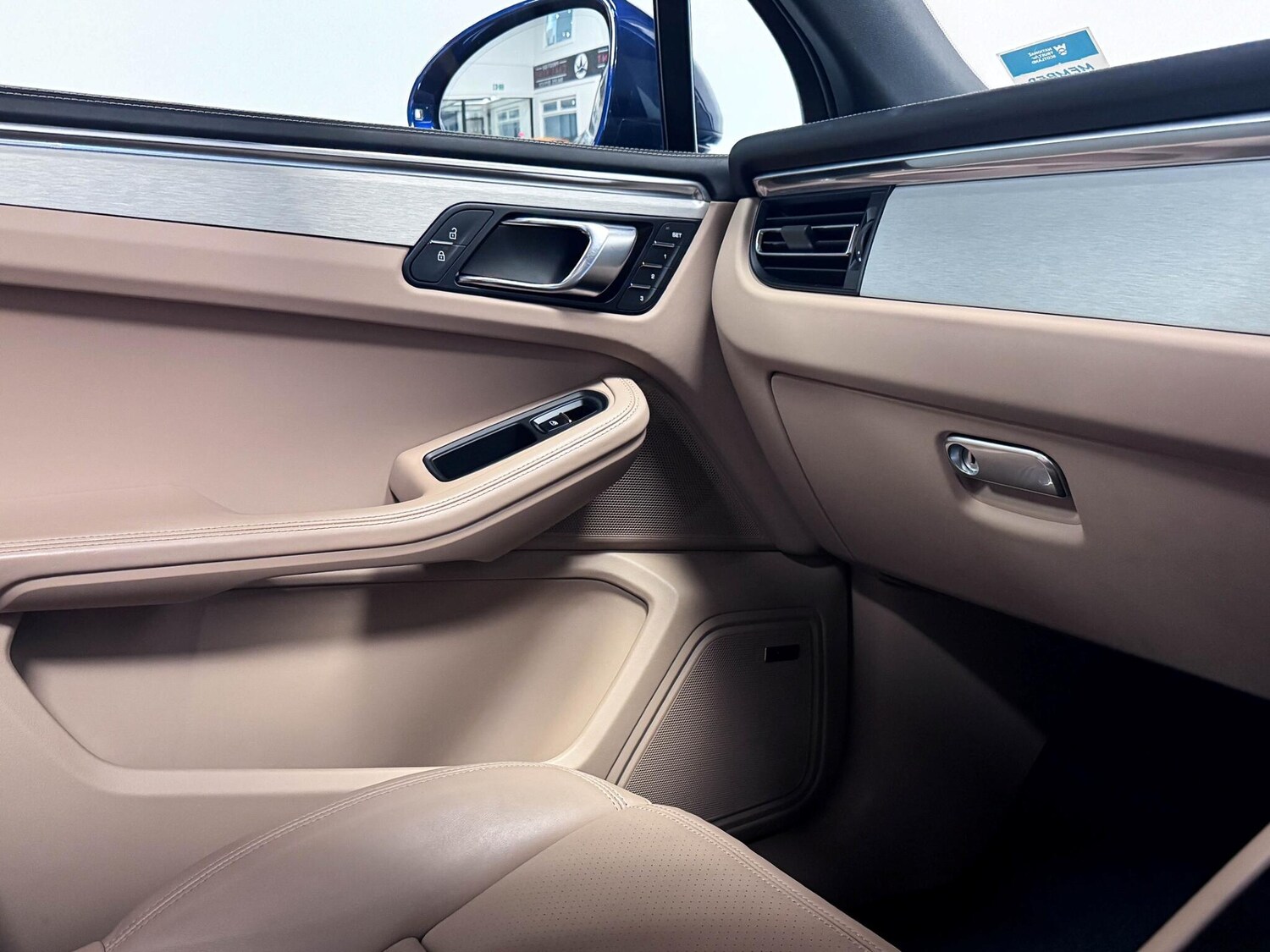 Used Porsche Macan 2022 for sale - 77119844: Photo 31