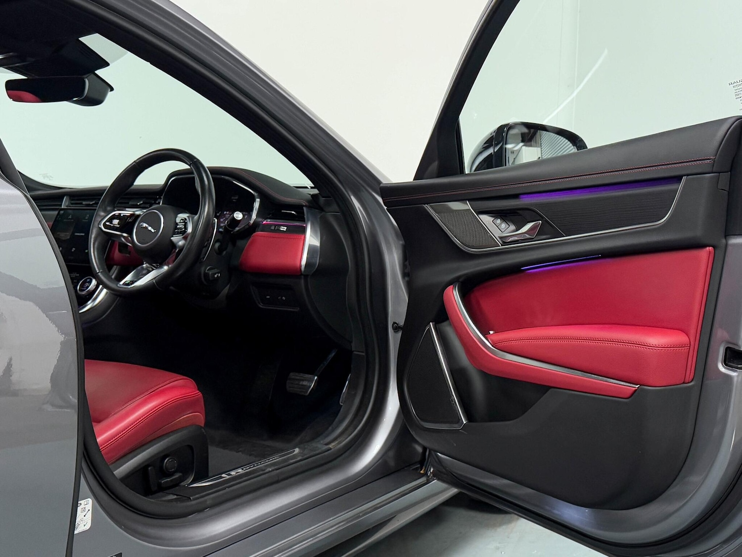 Used Jaguar XF 2023 for sale - 76786396: Photo 14