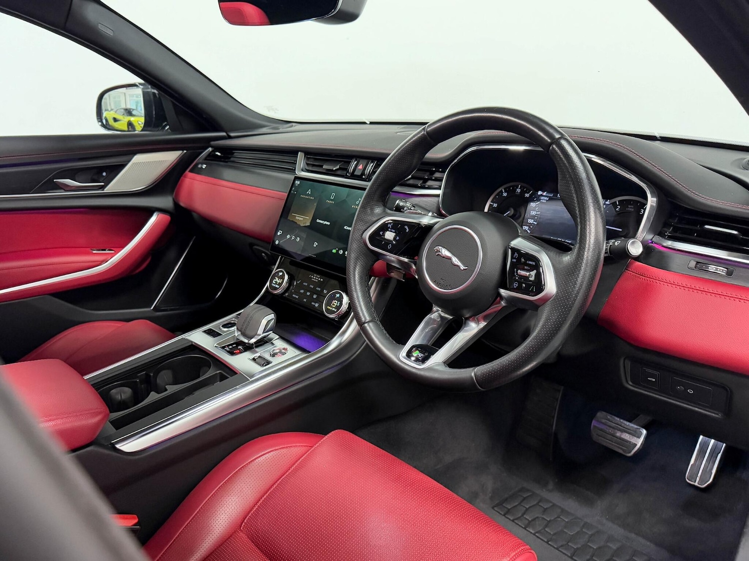 Used Jaguar XF 2023 for sale - 76786396: Photo 19