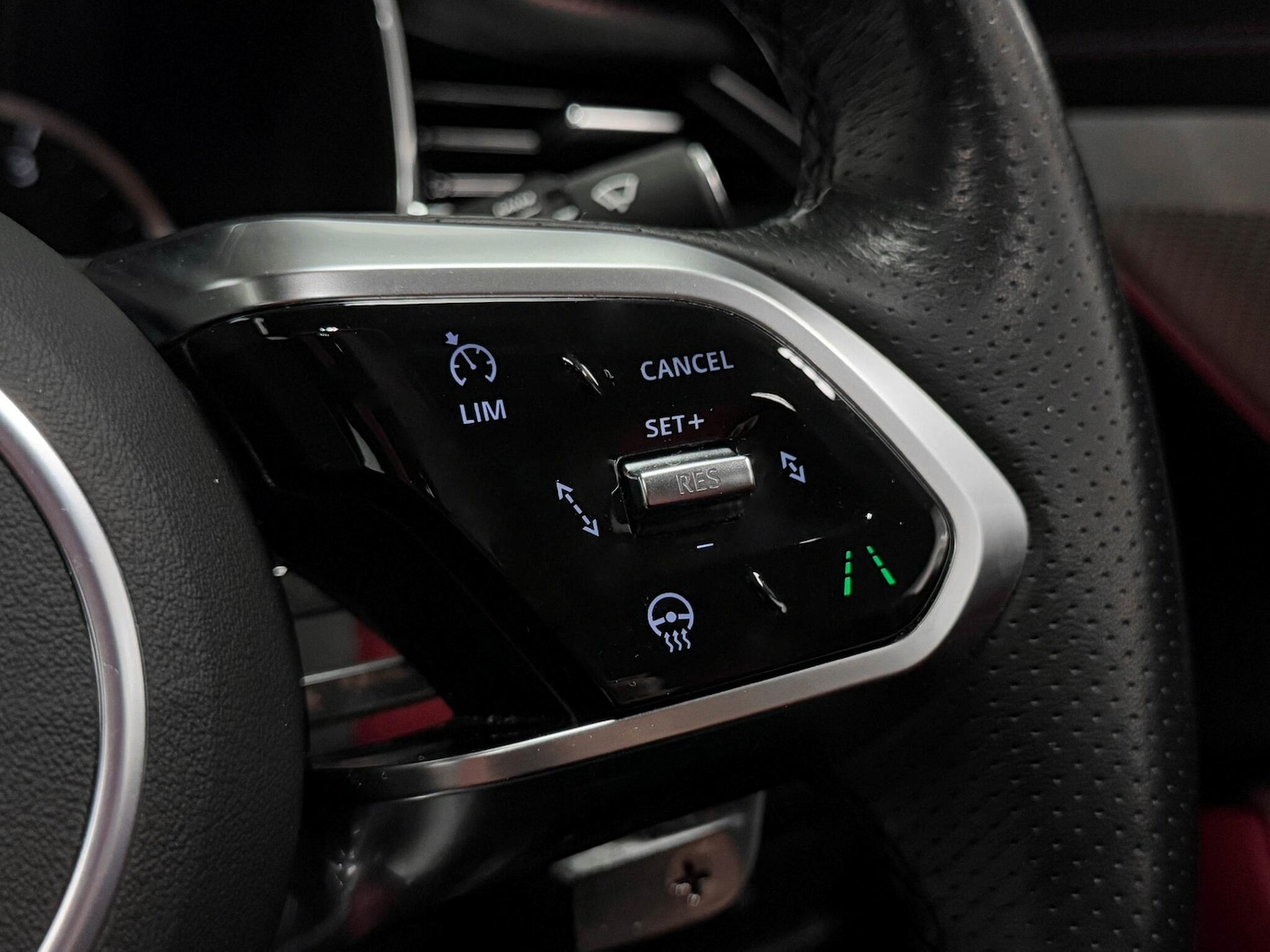 Used Jaguar XF 2023 for sale - 76786396: Photo 37