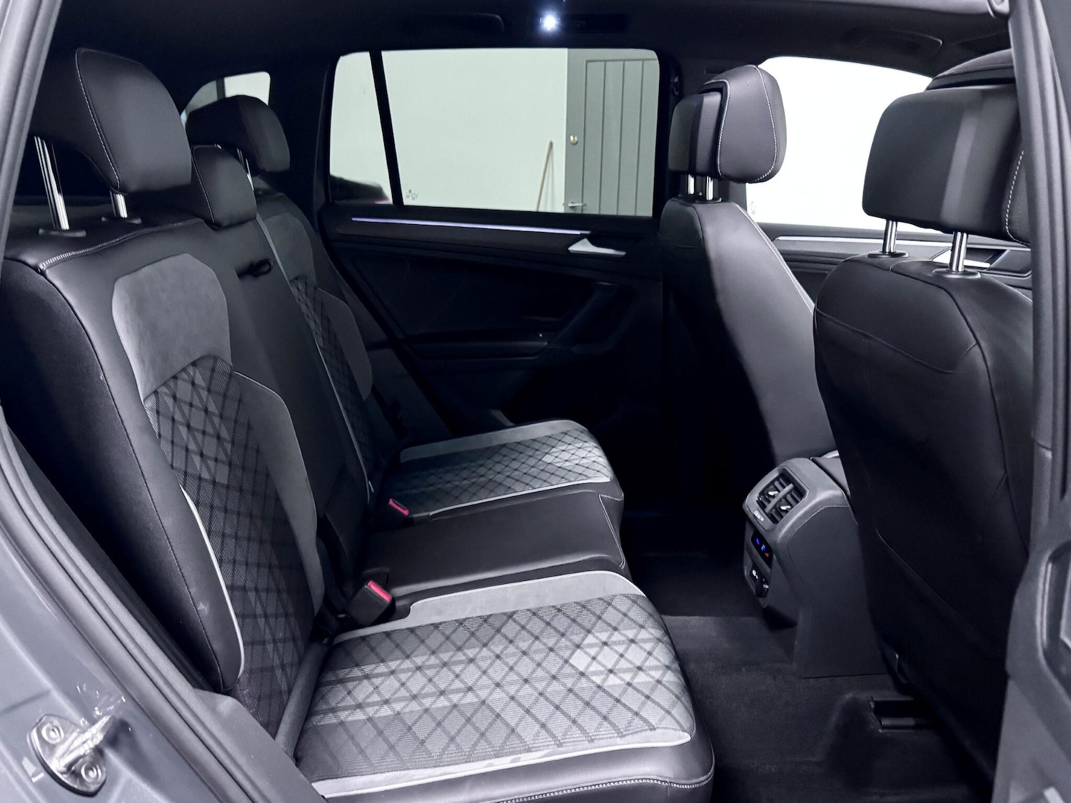 Used Volkswagen Tiguan 2024 for sale - 77074775: Photo 21