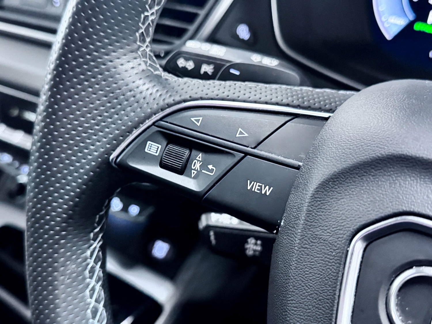 Used Audi SQ5 2023 for sale - 77611872: Photo 36