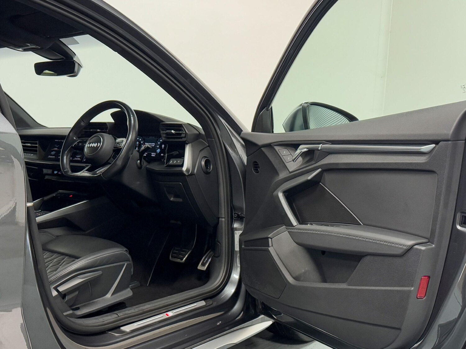 Used Audi S3 2021 for sale - 76398882: Photo 13