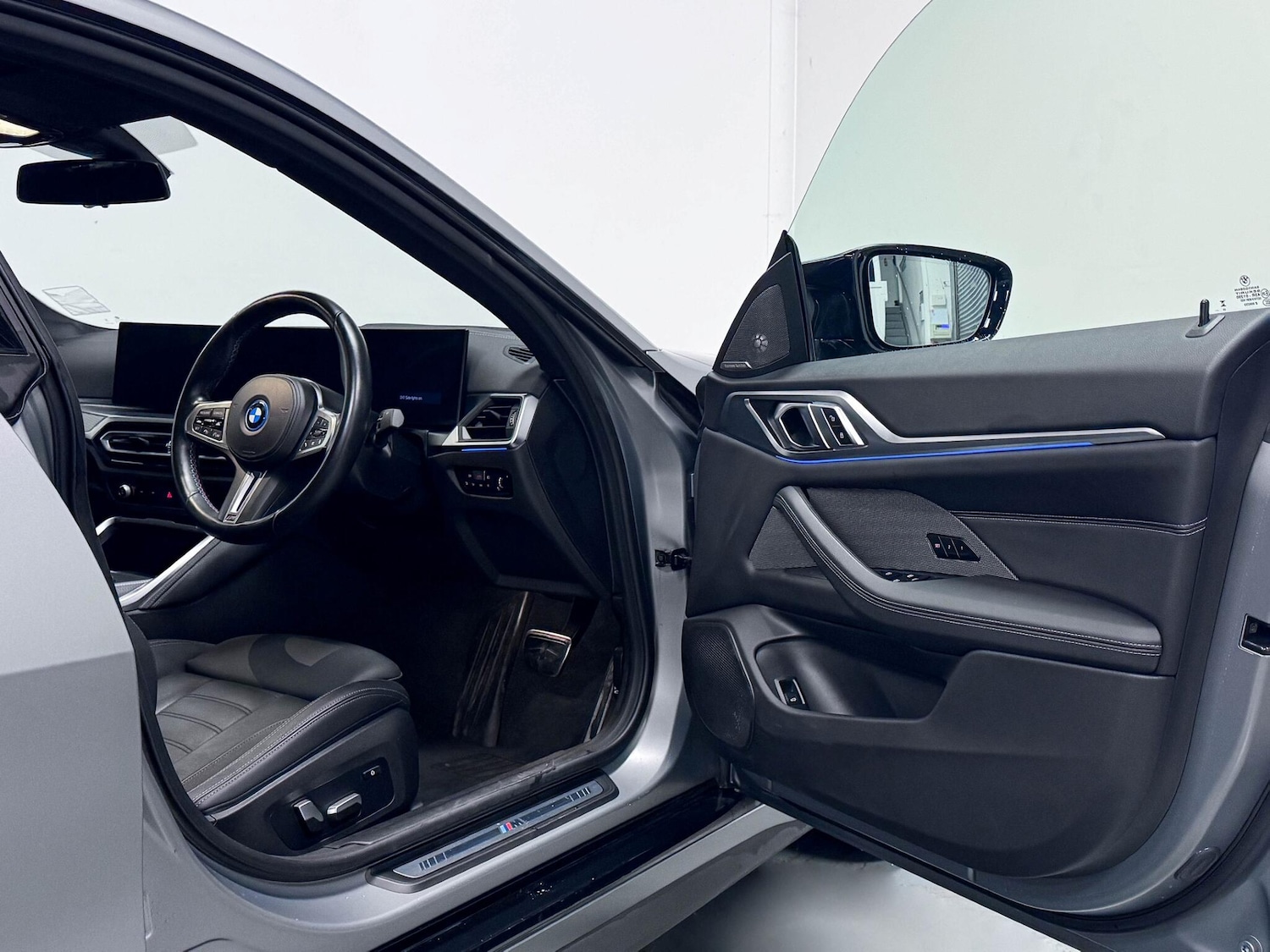 Used BMW i4 2023 for sale - 77131109: Photo 13