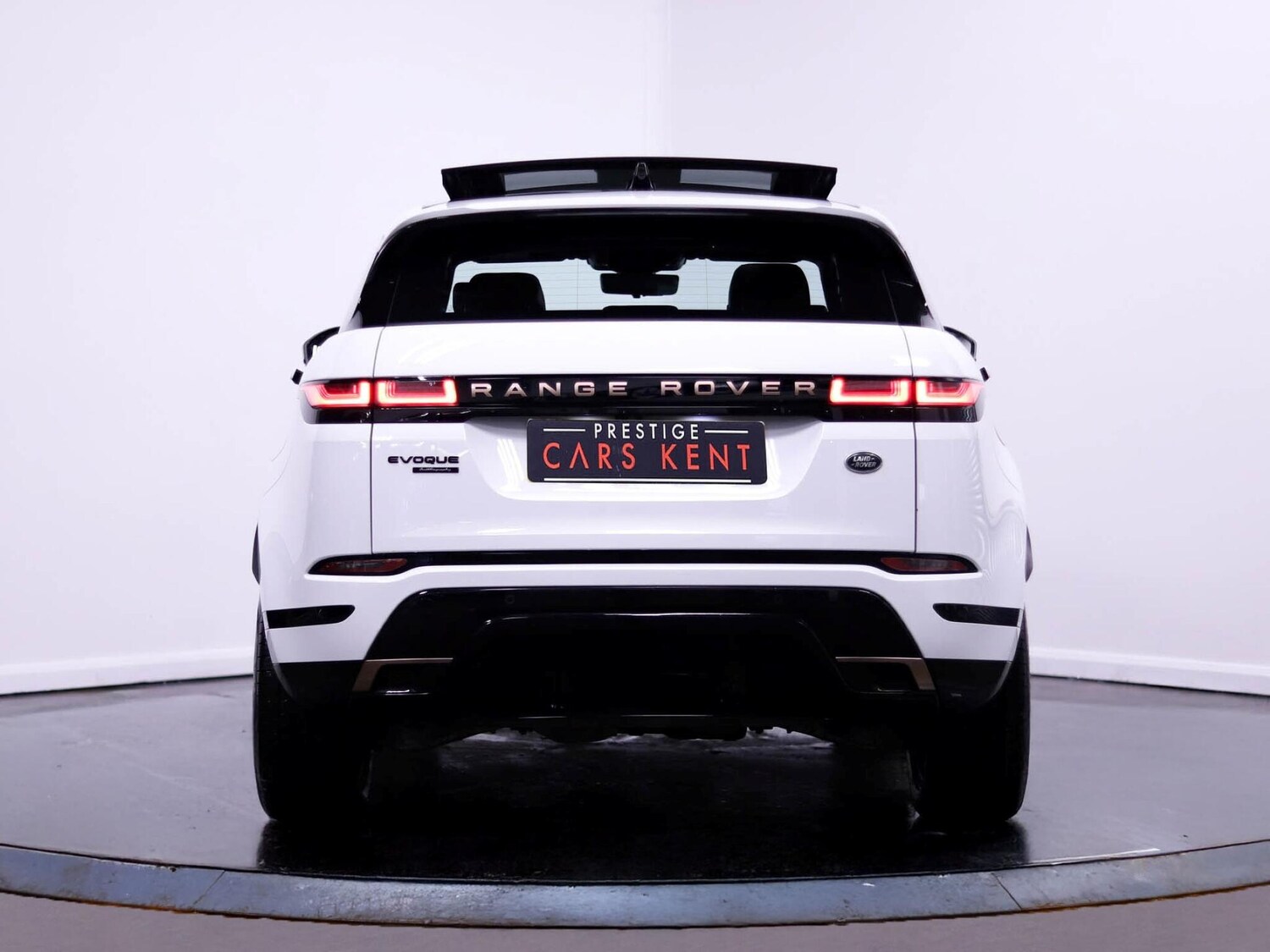 Used Land Rover Range Rover Evoque 2023 for sale - 77412089: Photo 11