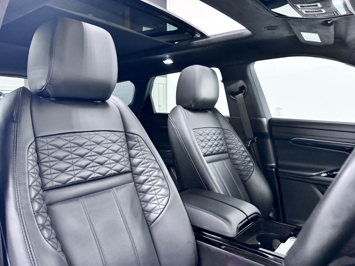 Used Land Rover Range Rover Evoque 2023 for sale - 77412089: Photo 24