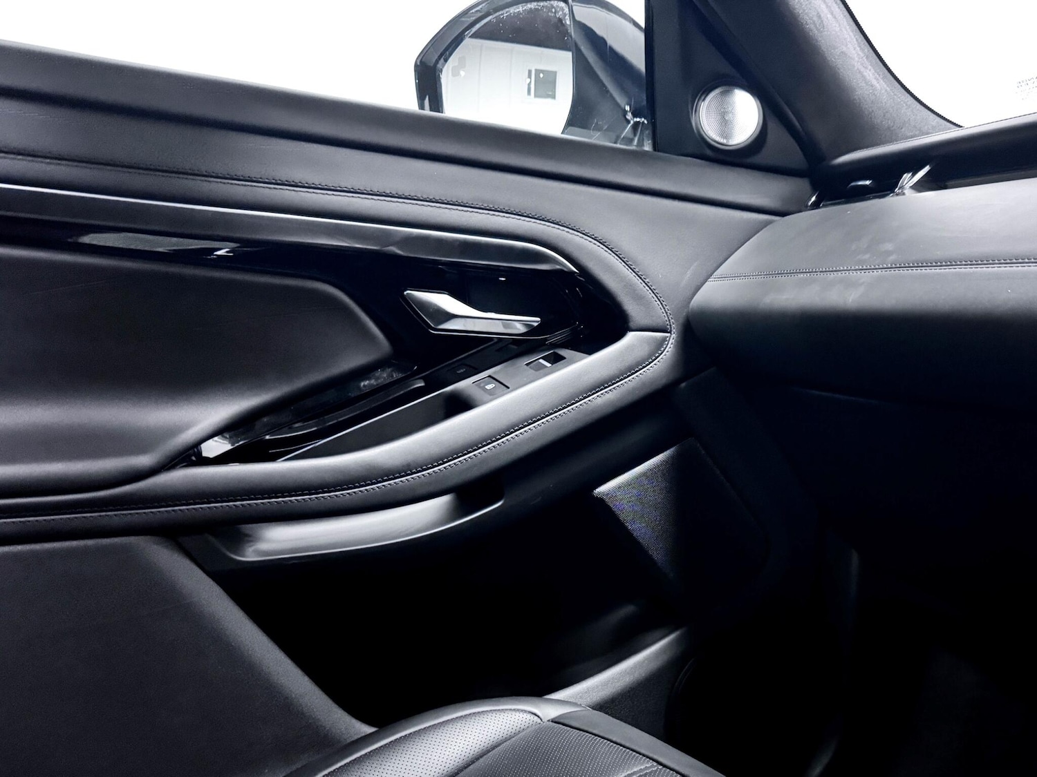 Used Land Rover Range Rover Evoque 2023 for sale - 77412089: Photo 30