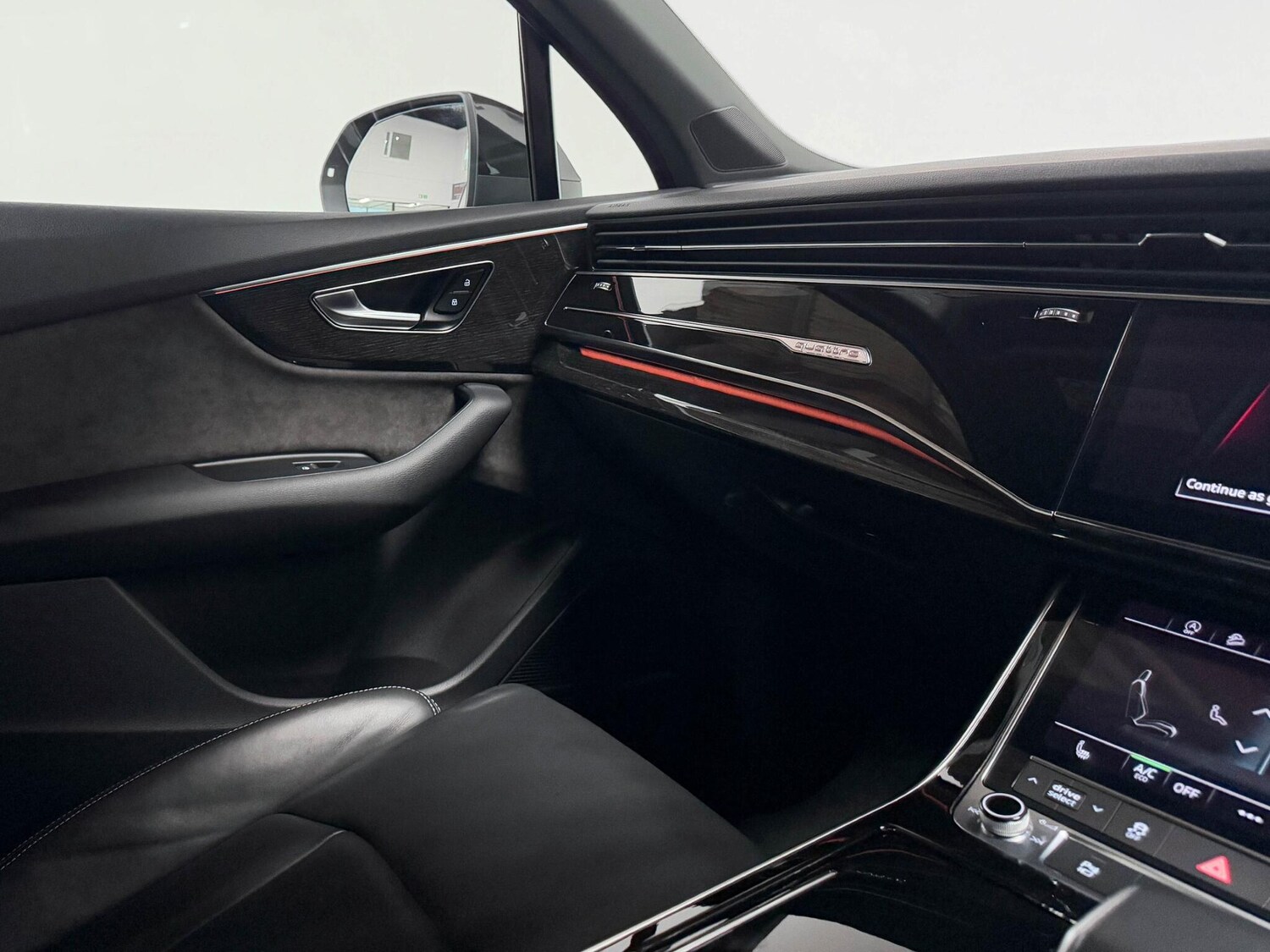 Used Audi Q7 2022 for sale - 76284313: Photo 32