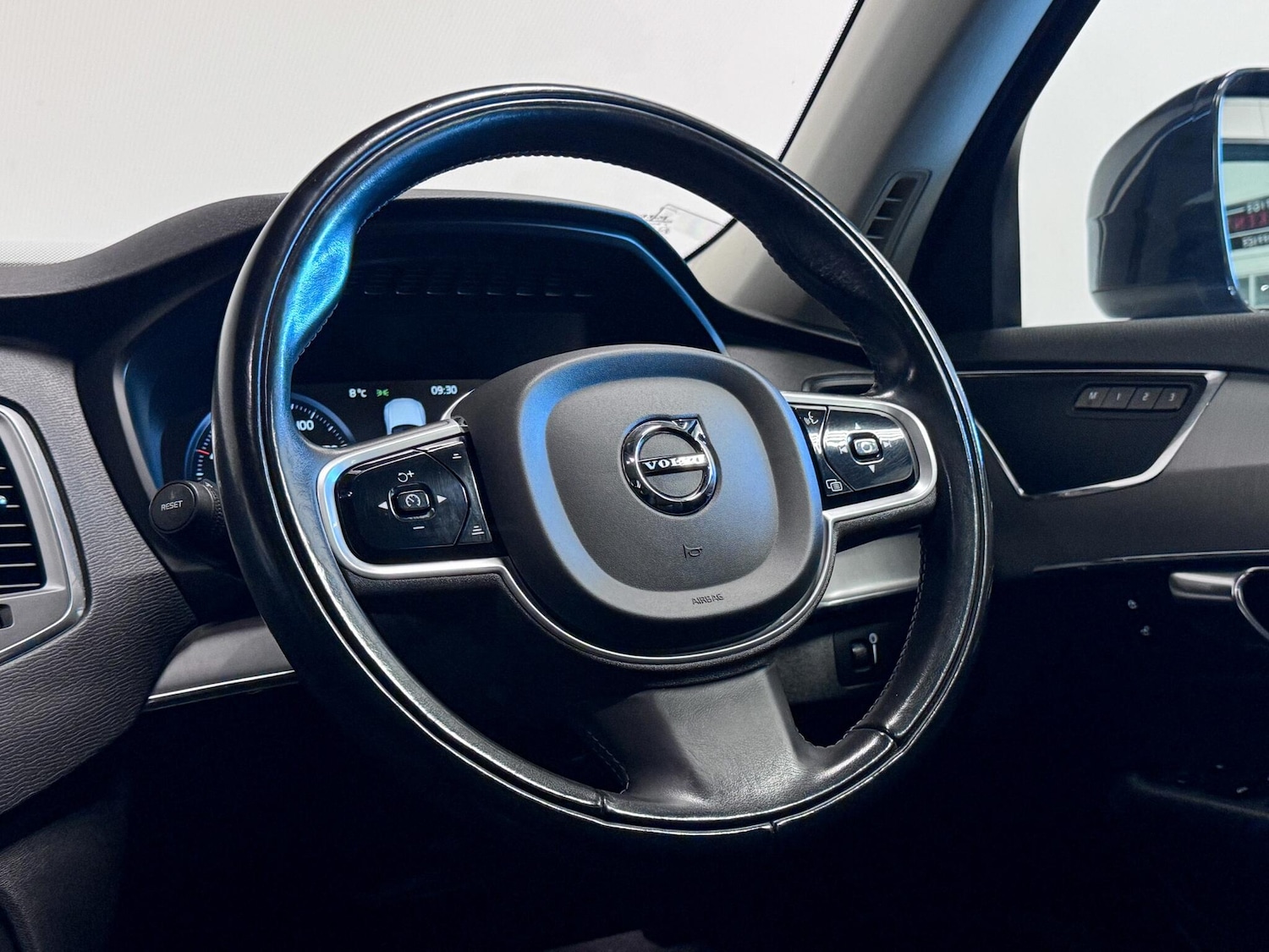 Used Volvo XC90 2021 for sale - 76646156: Photo 35