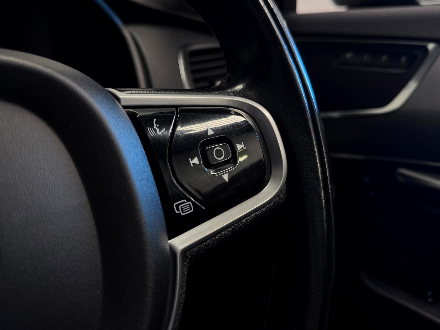 Used Volvo XC90 2021 for sale - 76646156: Photo 38