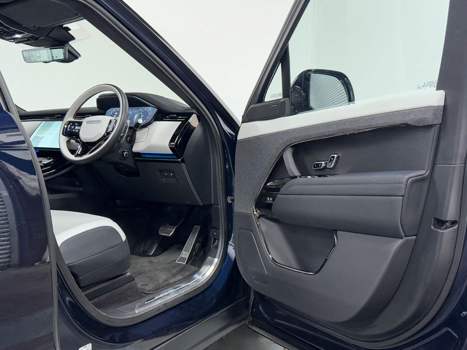 Used Land Rover Range Rover Sport for sale - 77753084: Photo 13