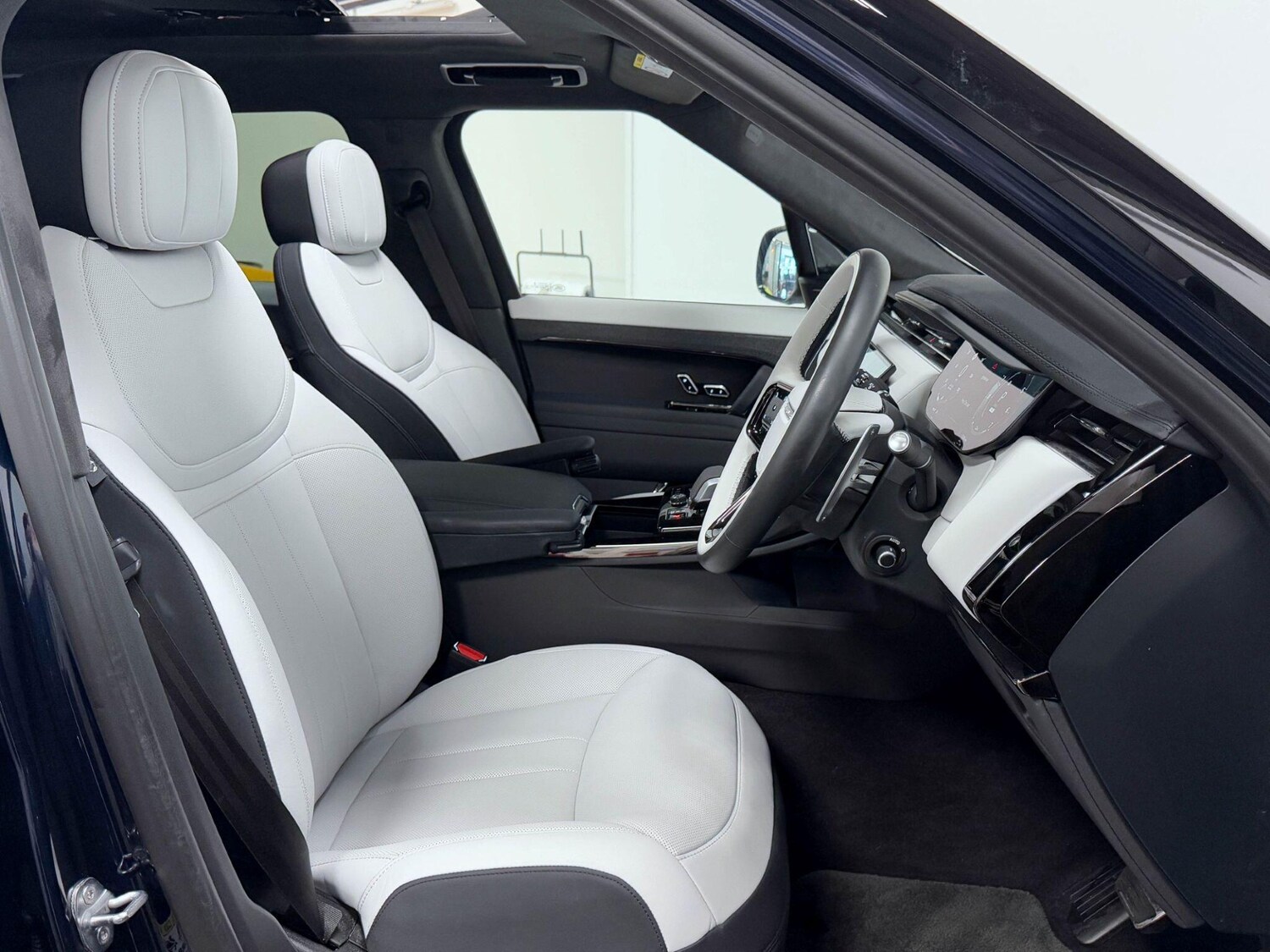 Used Land Rover Range Rover Sport for sale - 77753084: Photo 18