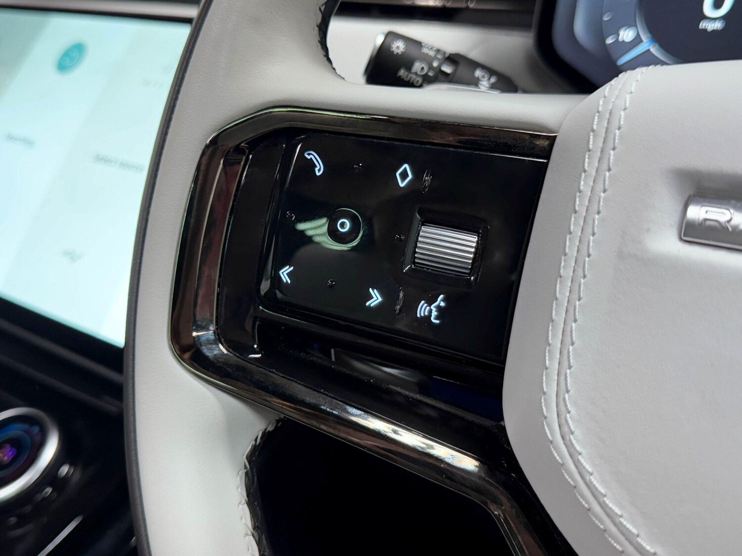 Used Land Rover Range Rover Sport for sale - 77753084: Photo 37