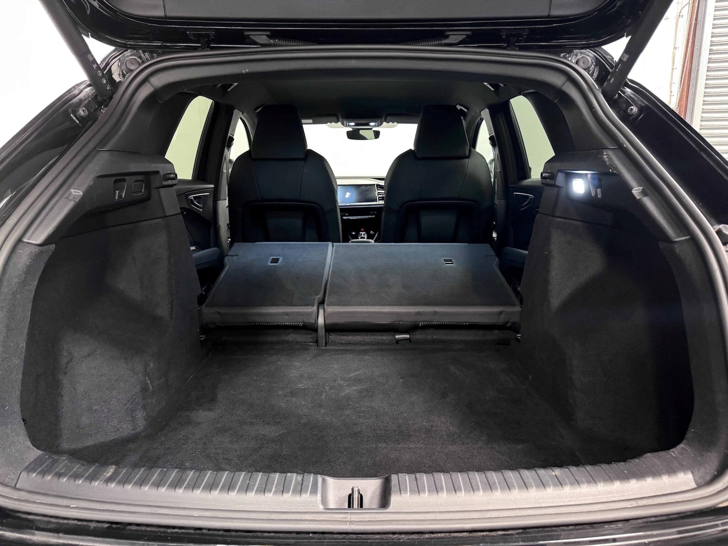 Used Audi Q4 e-tron 2023 for sale - 76607341: Photo 14