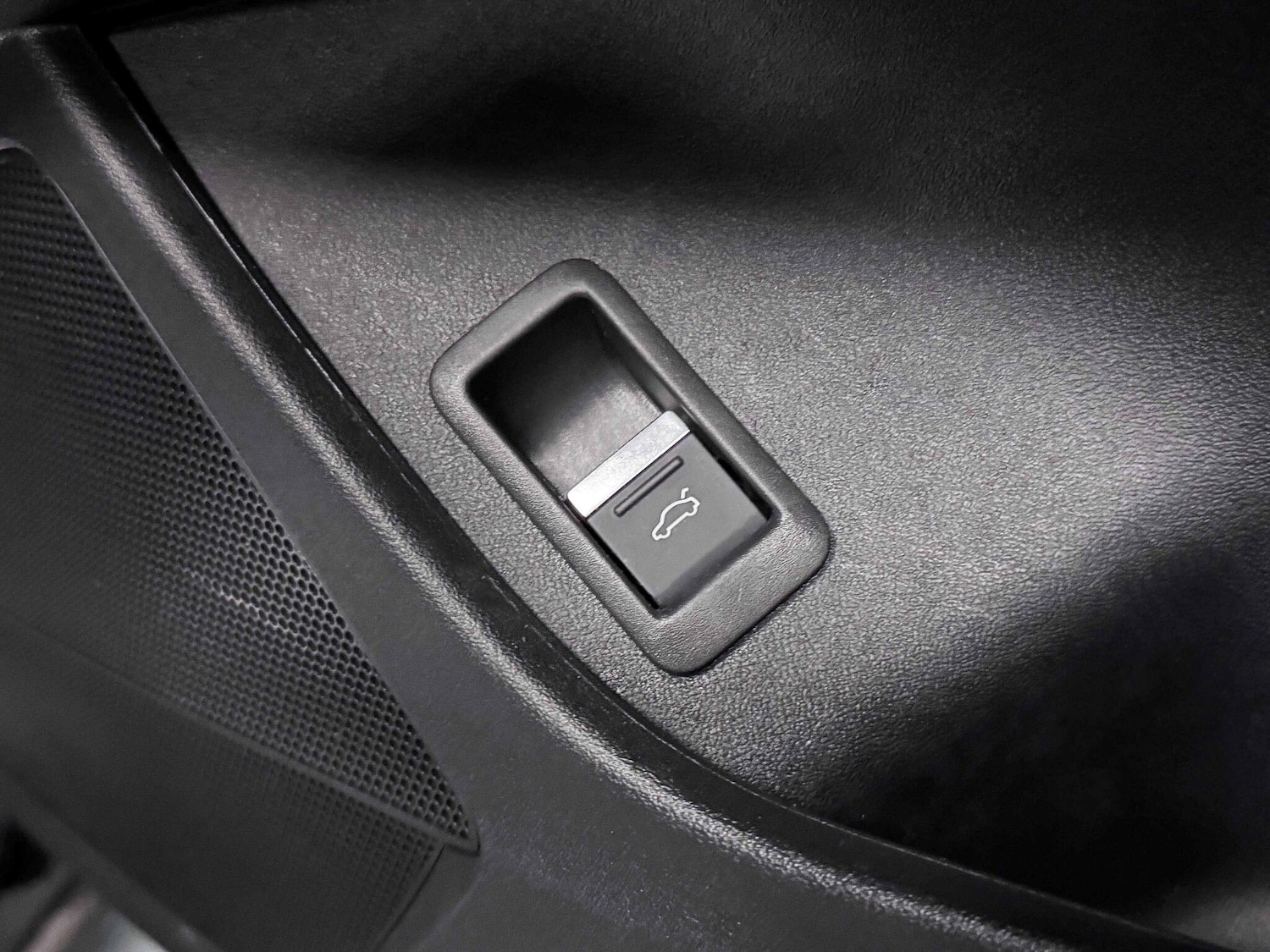 Used Audi Q4 e-tron 2023 for sale - 76607341: Photo 18