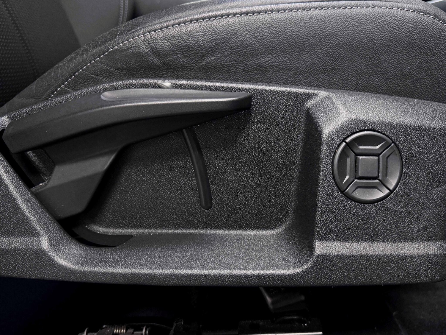 Used Audi Q4 e-tron 2023 for sale - 76607341: Photo 21