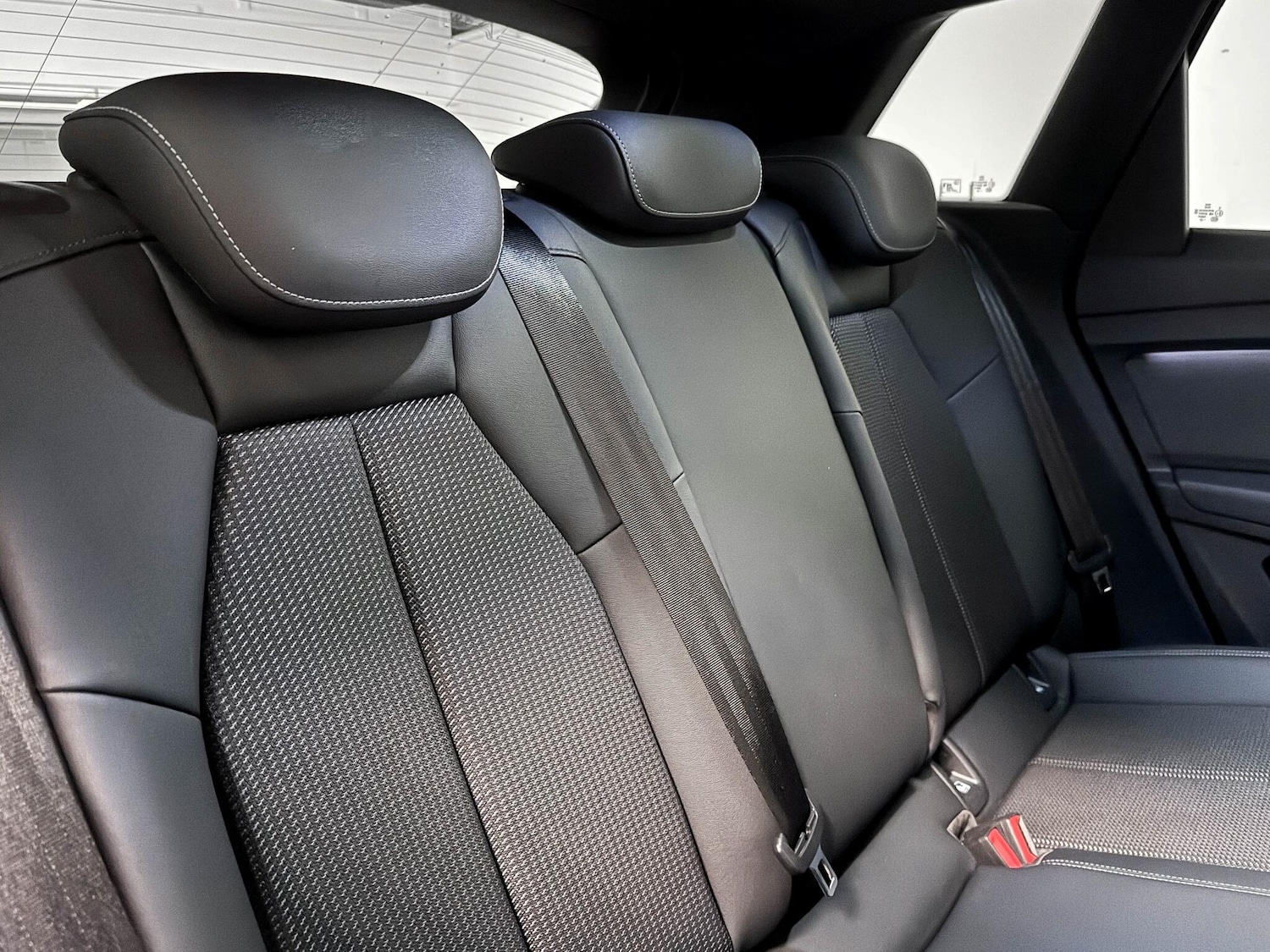 Used Audi Q4 e-tron 2023 for sale - 76607341: Photo 24