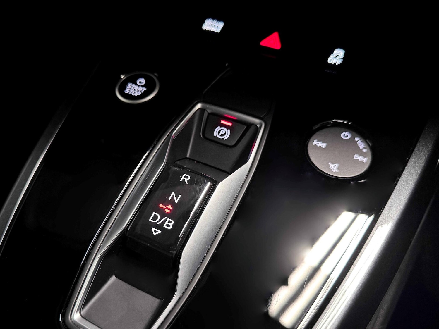 Used Audi Q4 e-tron 2023 for sale - 76607341: Photo 32