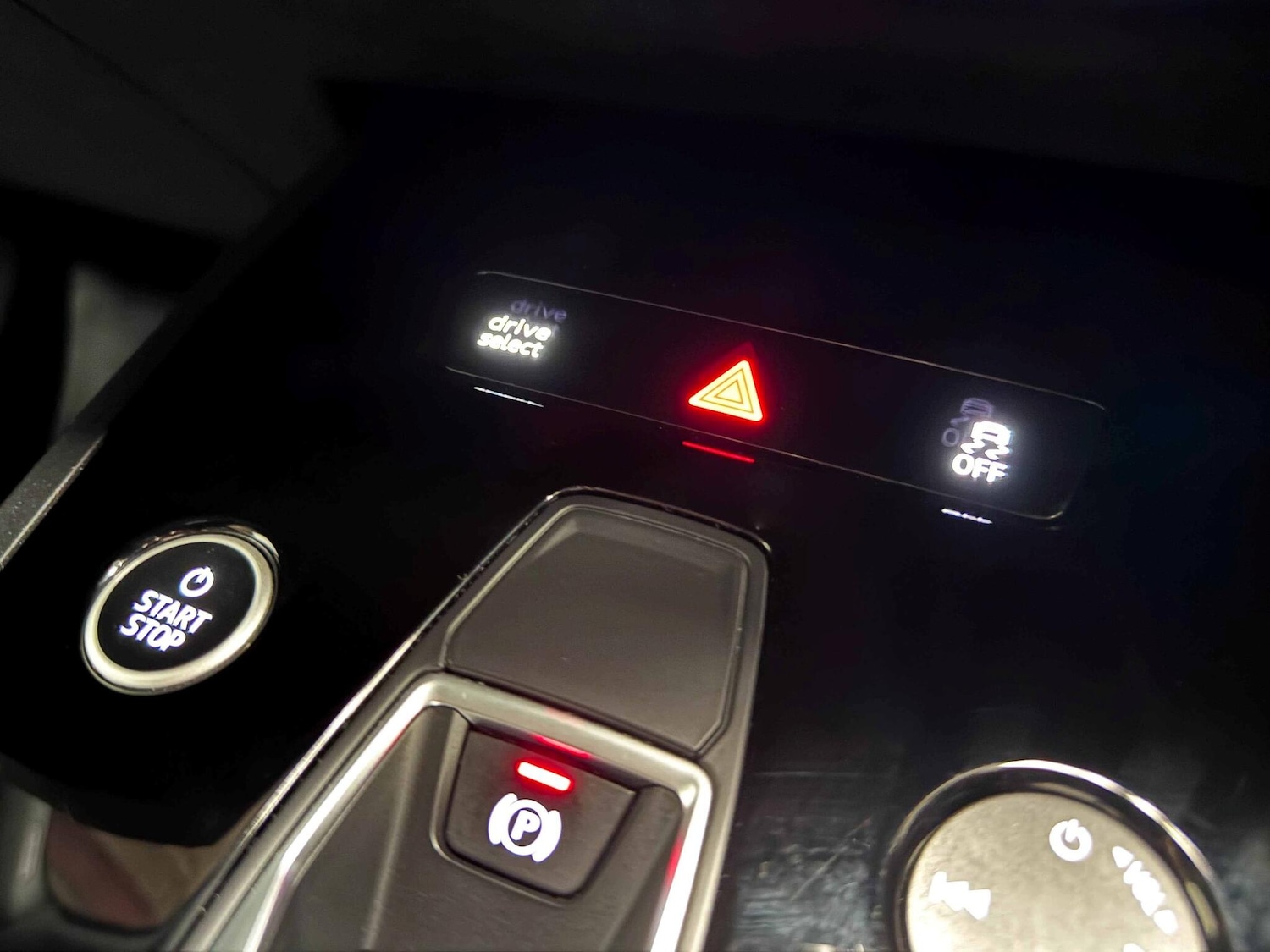 Used Audi Q4 e-tron 2023 for sale - 76607341: Photo 33