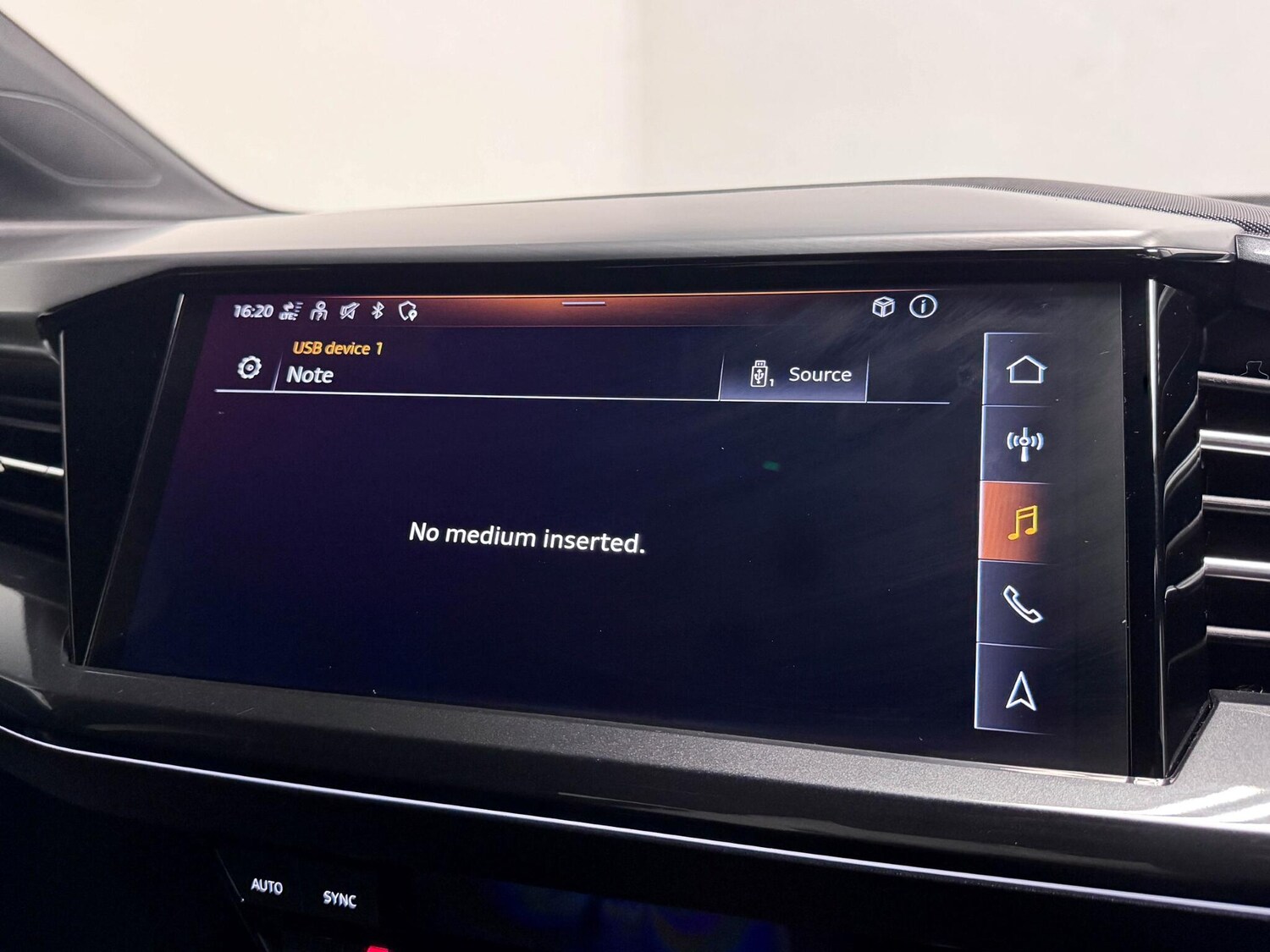 Used Audi Q4 e-tron 2023 for sale - 76607341: Photo 44