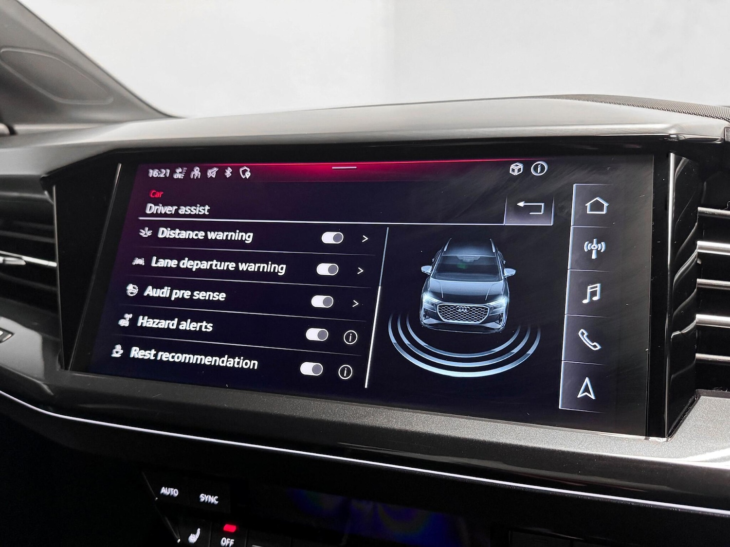 Used Audi Q4 e-tron 2023 for sale - 76607341: Photo 54