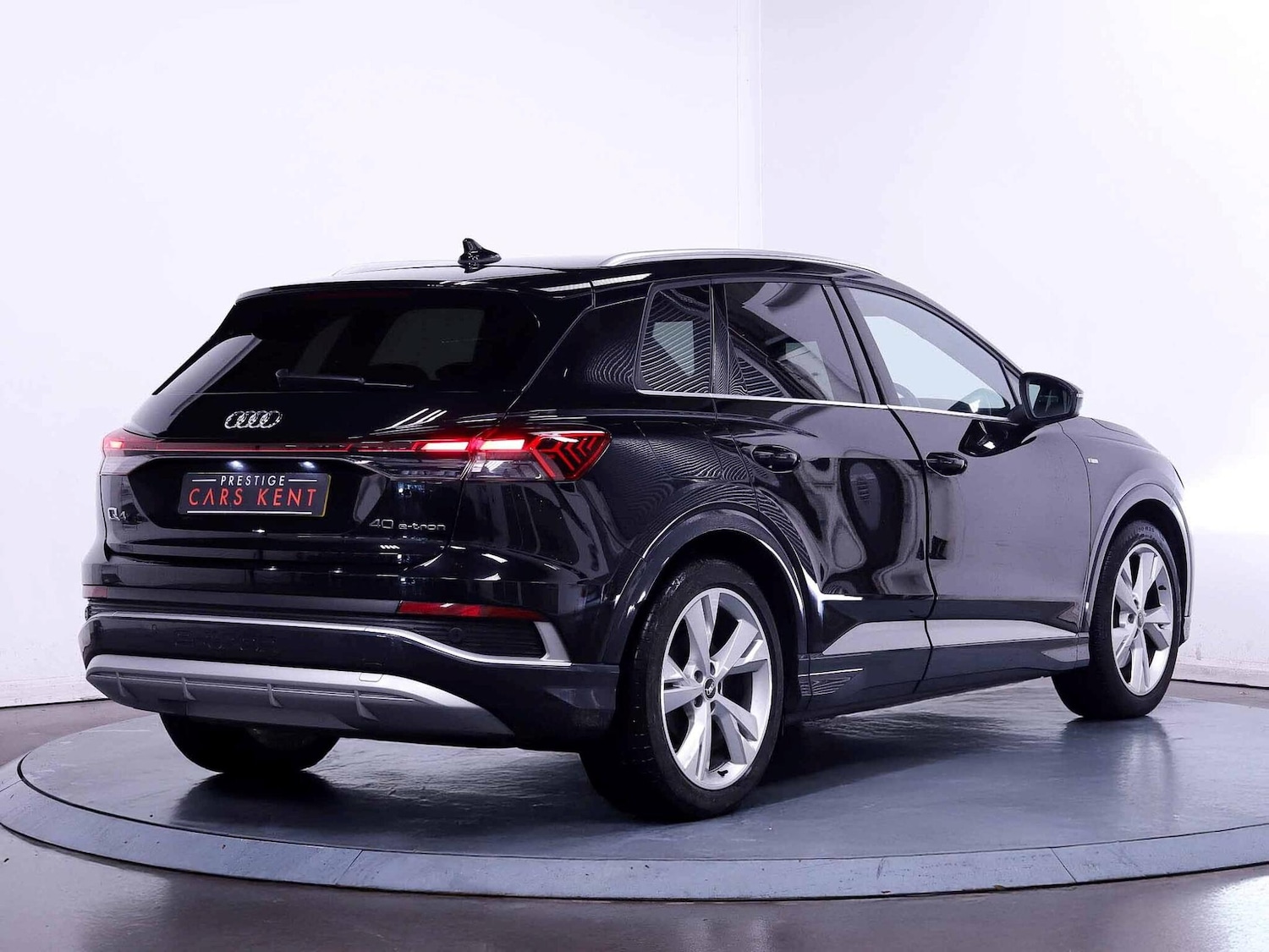 Used Audi Q4 e-tron 2023 for sale - 76607341: Photo 9