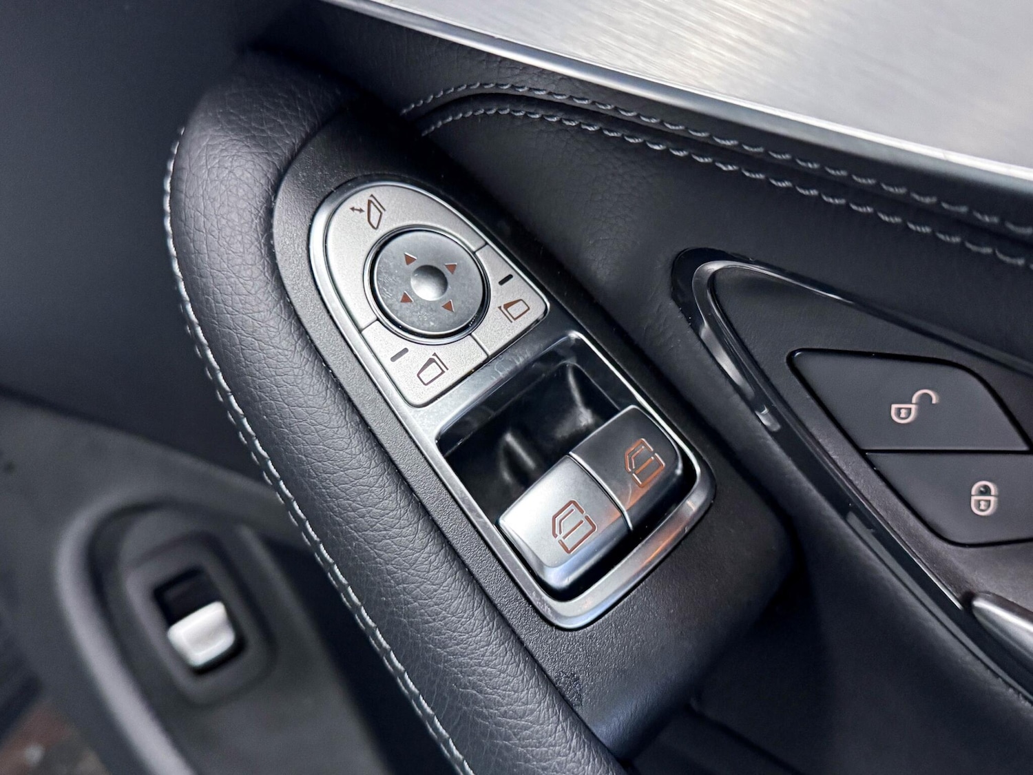 Used Mercedes-Benz C Class 2022 for sale - 76913533: Photo 16