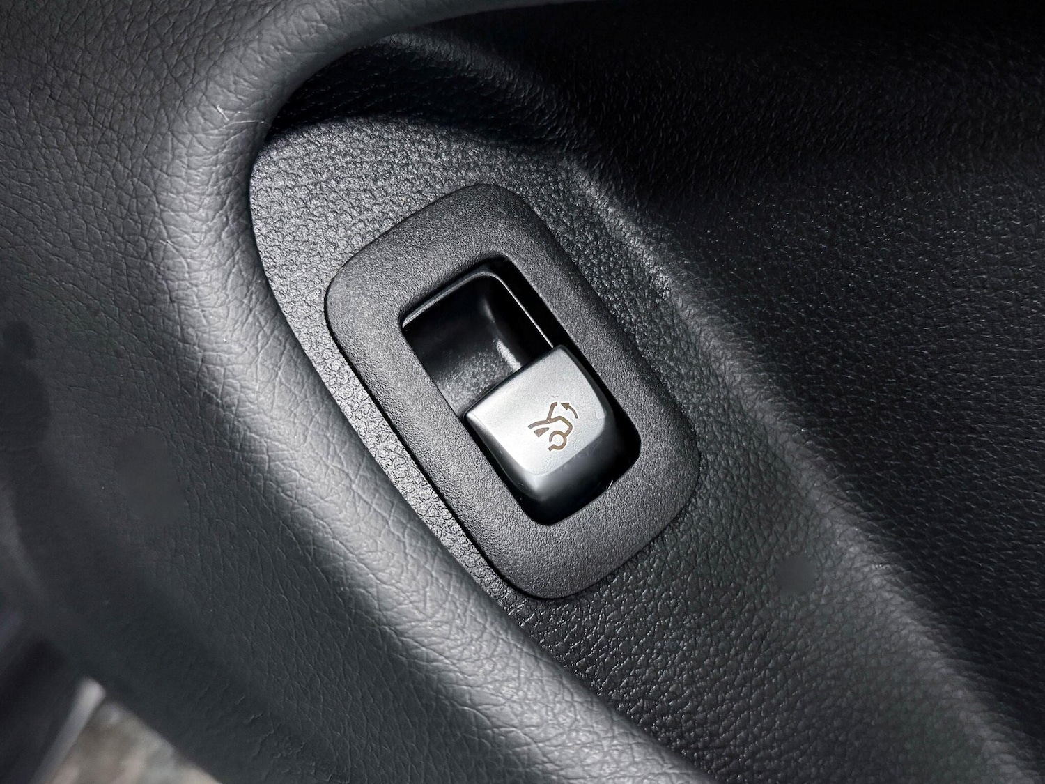 Used Mercedes-Benz C Class 2022 for sale - 76913533: Photo 17