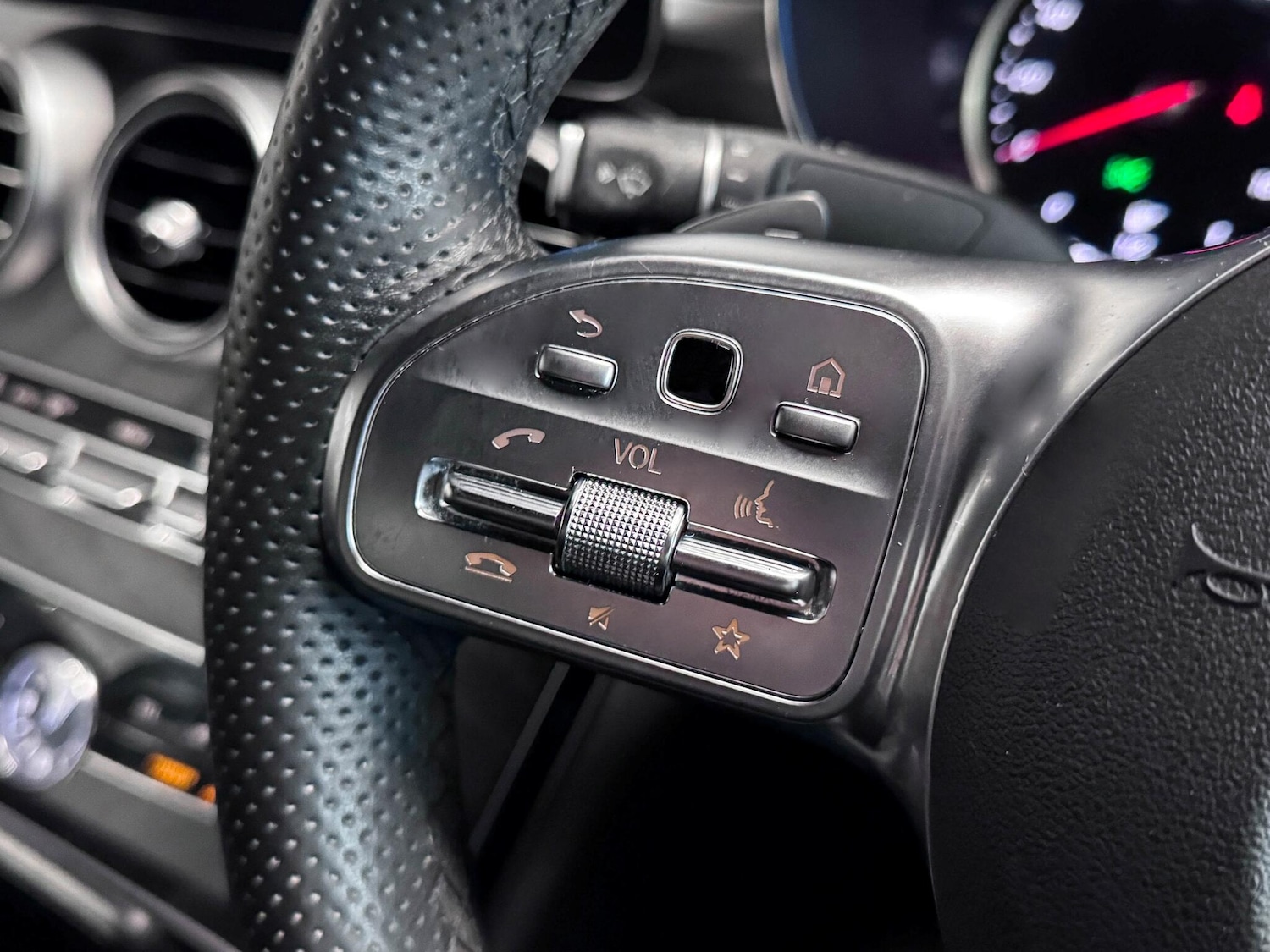 Used Mercedes-Benz C Class 2022 for sale - 76913533: Photo 33