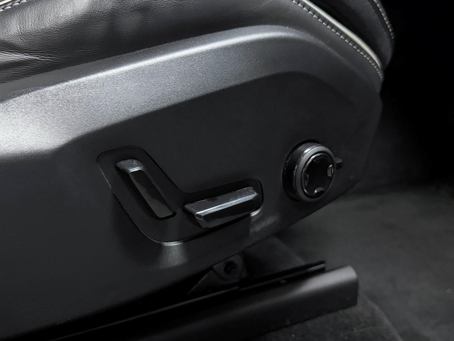 Used Volvo XC60 for sale - 77175183: Photo 19