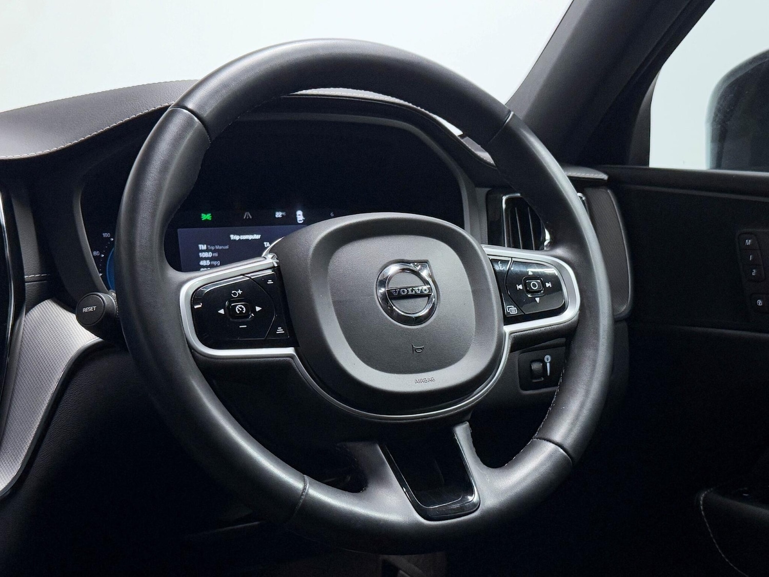 Used Volvo XC60 for sale - 77175183: Photo 32