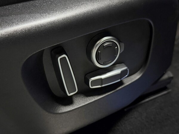 Used Land Rover Discovery Sport 2021 for sale - 76226847: Photo 23