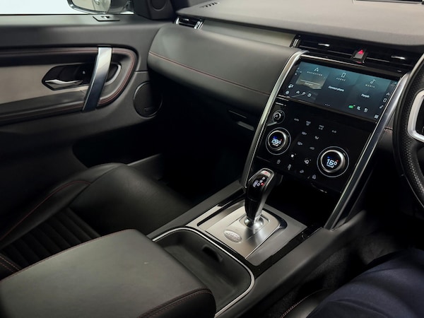 Used Land Rover Discovery Sport 2021 for sale - 76226847: Photo 32