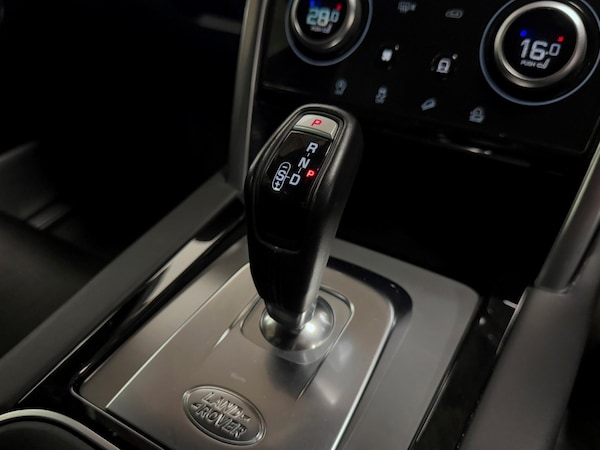 Used Land Rover Discovery Sport 2021 for sale - 76226847: Photo 34