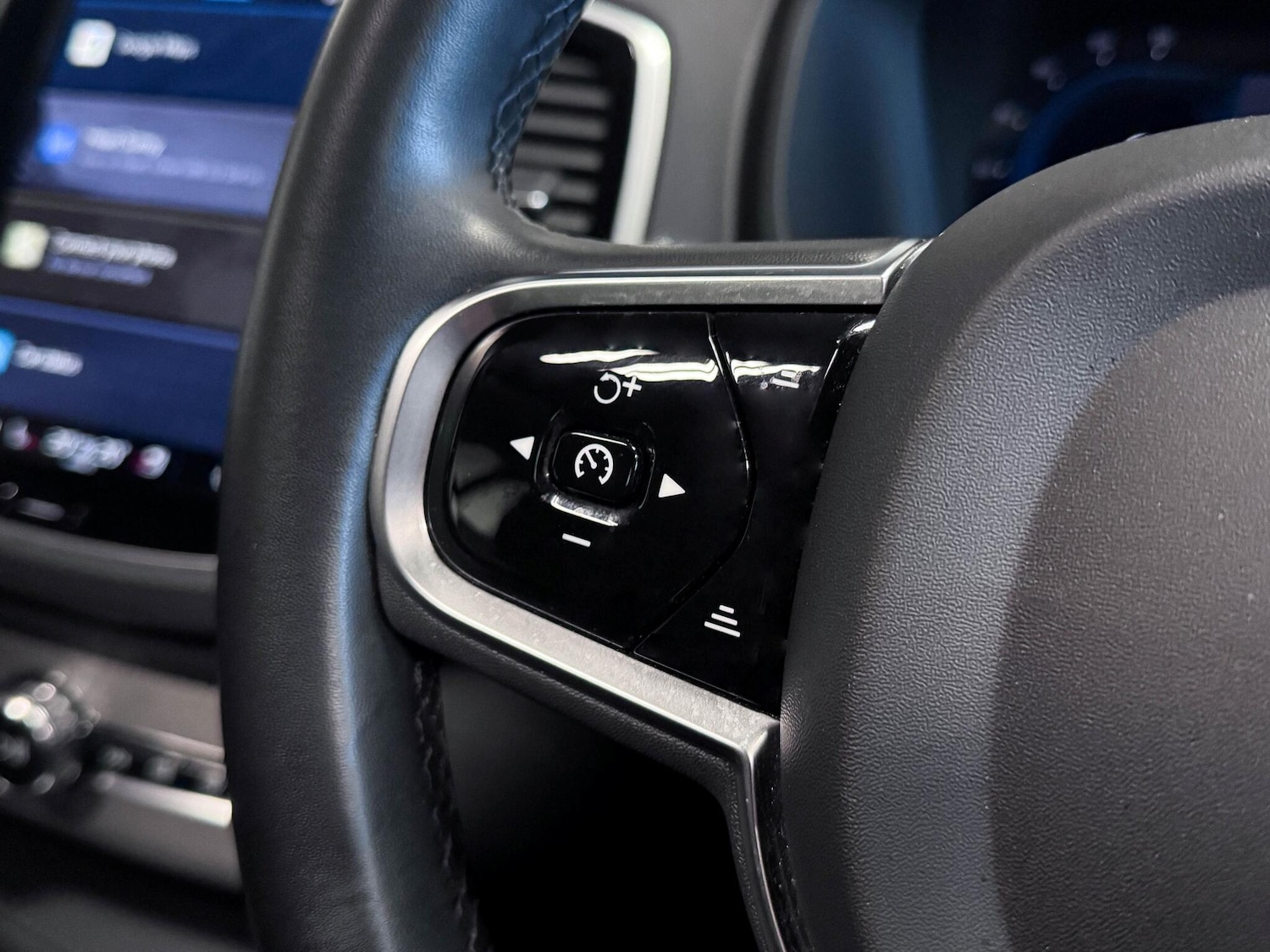 Used Volvo XC90 2023 for sale - 76772171: Photo 37