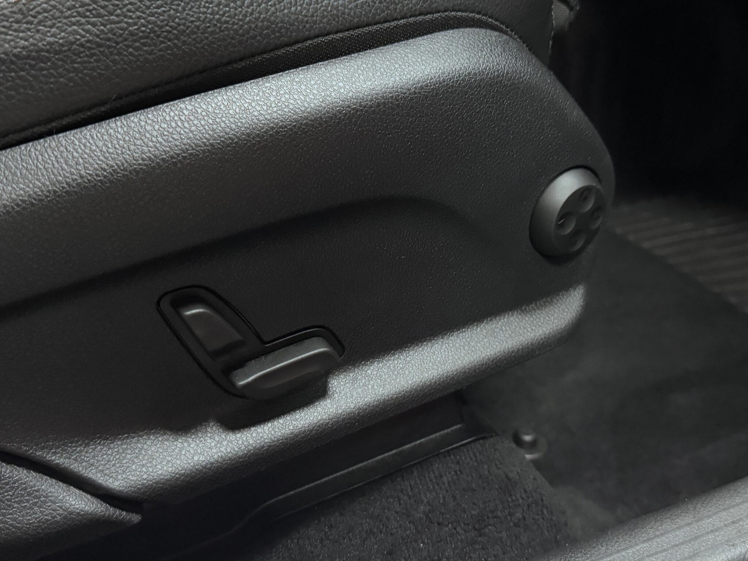 Used Mercedes-Benz GLC for sale - 76201253: Photo 21
