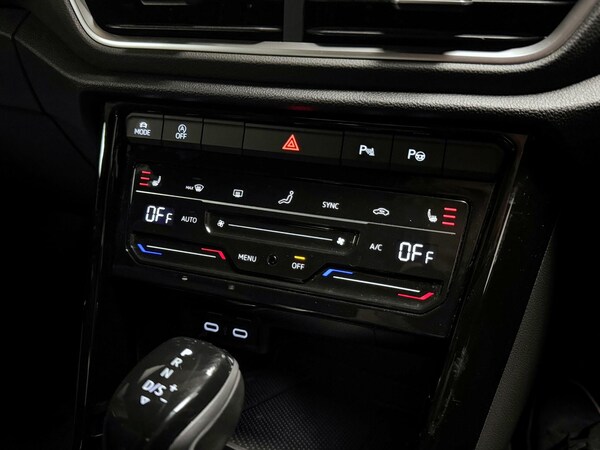 Used Volkswagen T-Roc 2022 for sale - 76000596: Photo 34