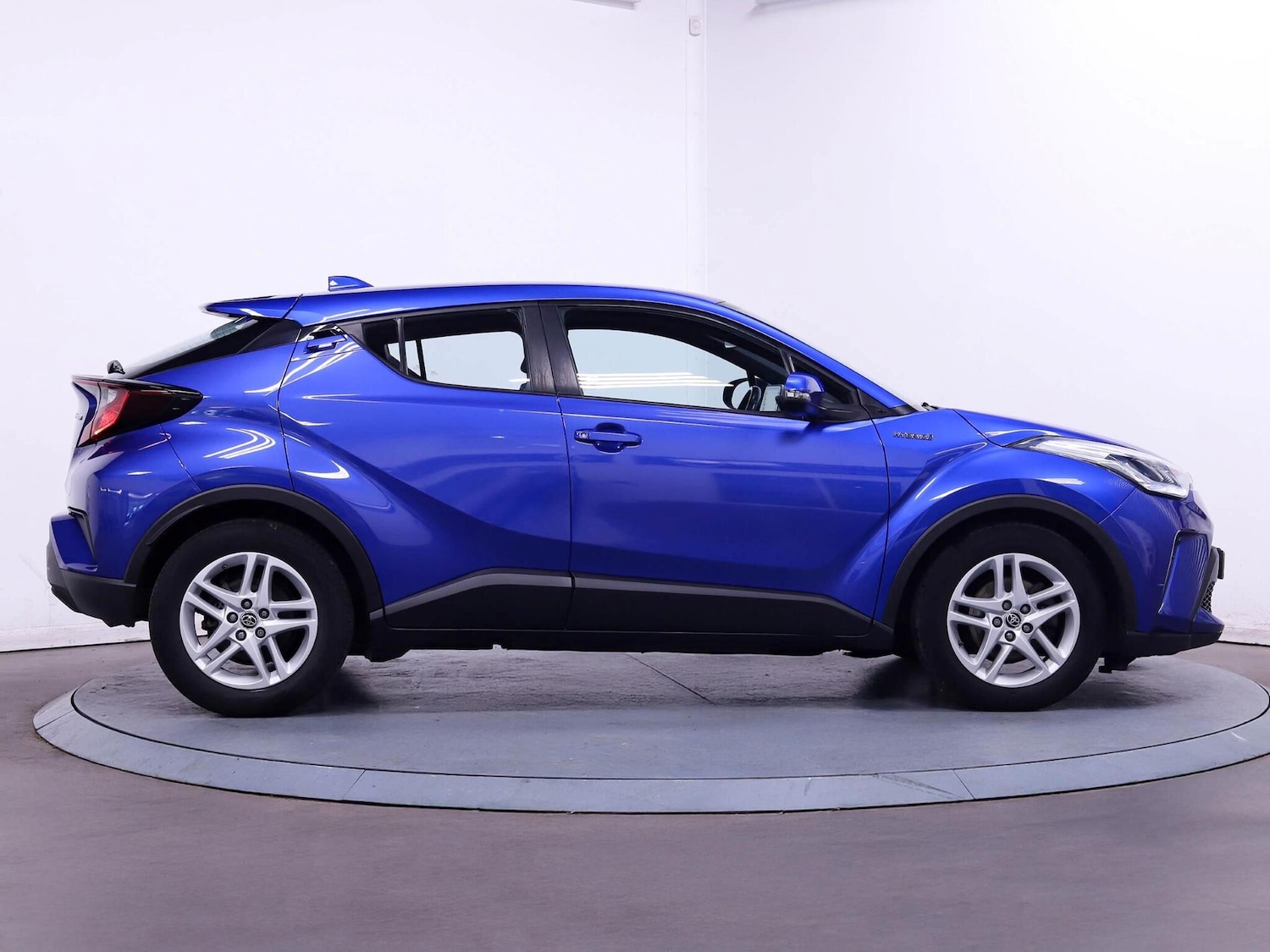 Used Toyota C-HR 2021 for sale - 78020217: Photo 8