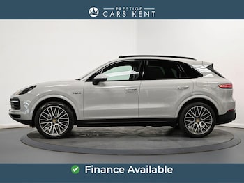Used Porsche Cayenne 2022 for sale - 79465299: Photo